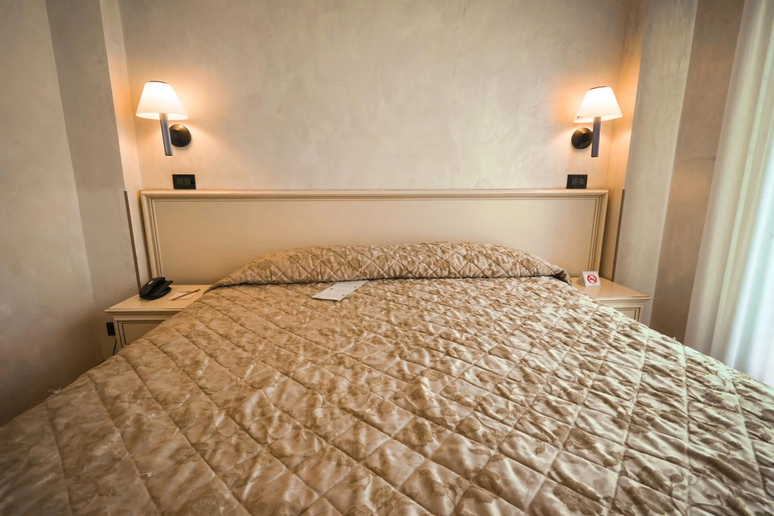 Bed in Hotel Carlton Capri