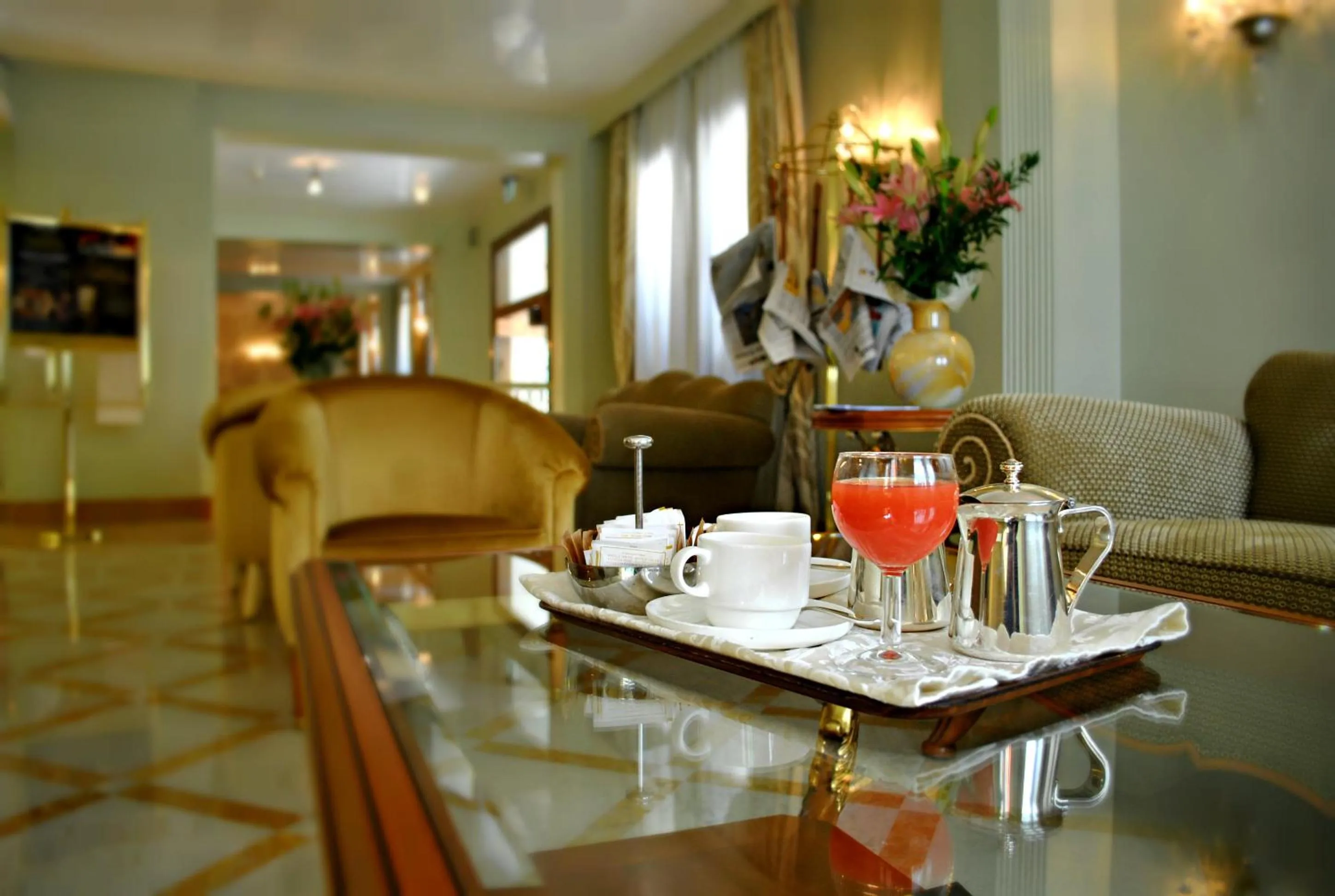 Lobby or reception in Hotel Carlton Capri