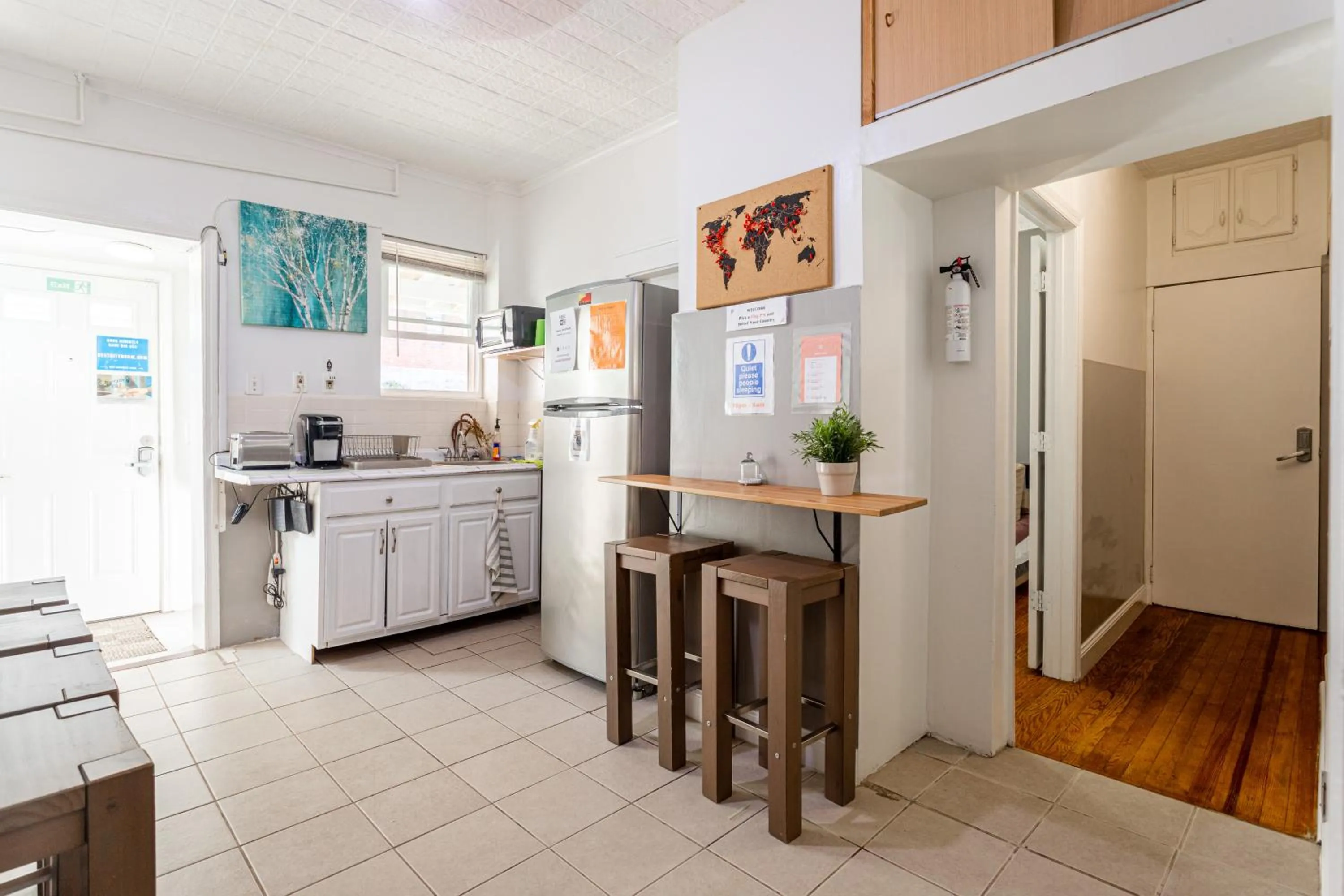 Kitchen or kitchenette in Best Room To Visit NYC-Subway Access