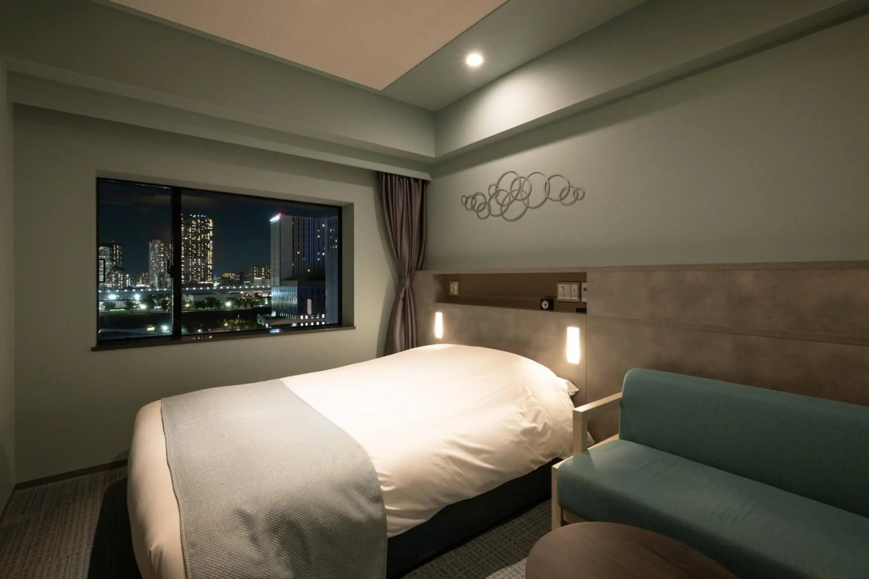 Double Room with Small Double Bed - Non-Smoking (2 people) in La Vista Tokyo Bay Double Room with Small Double Bed - Non-Smoking (2 people) in La Vista Tokyo Bay