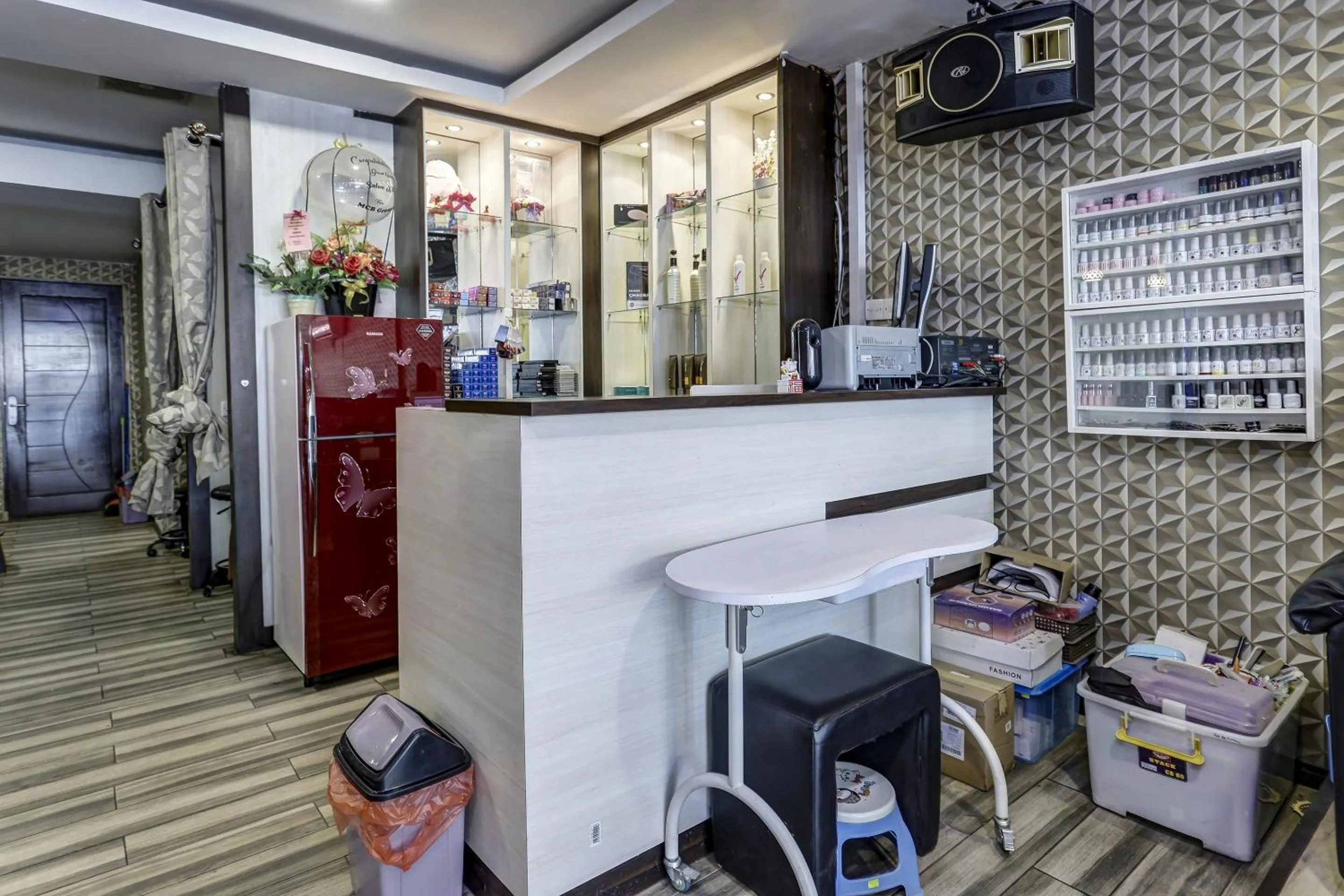 Lobby or reception in Hotel O X2 Homestay