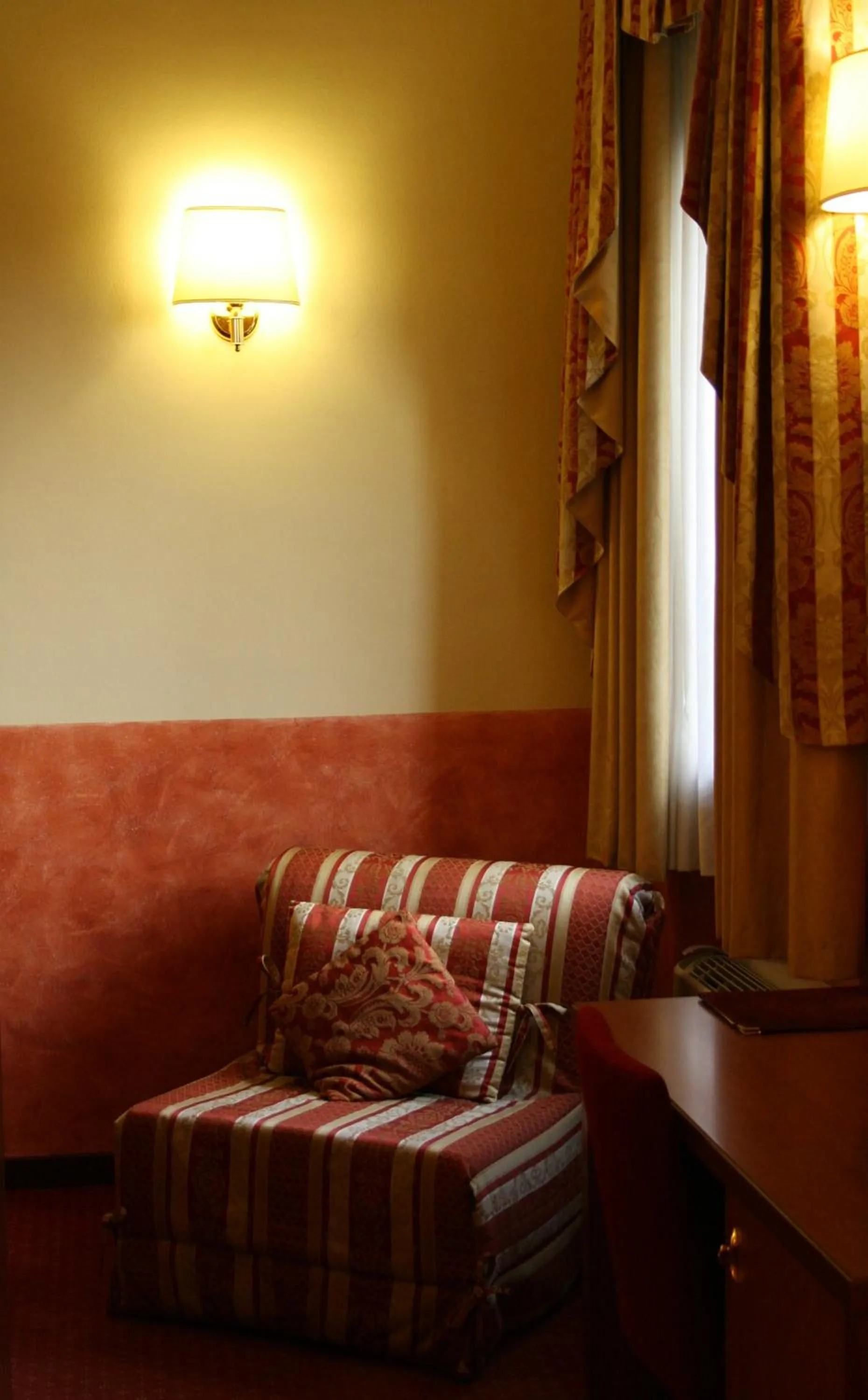 Photo of the whole room in Hotel Majestic