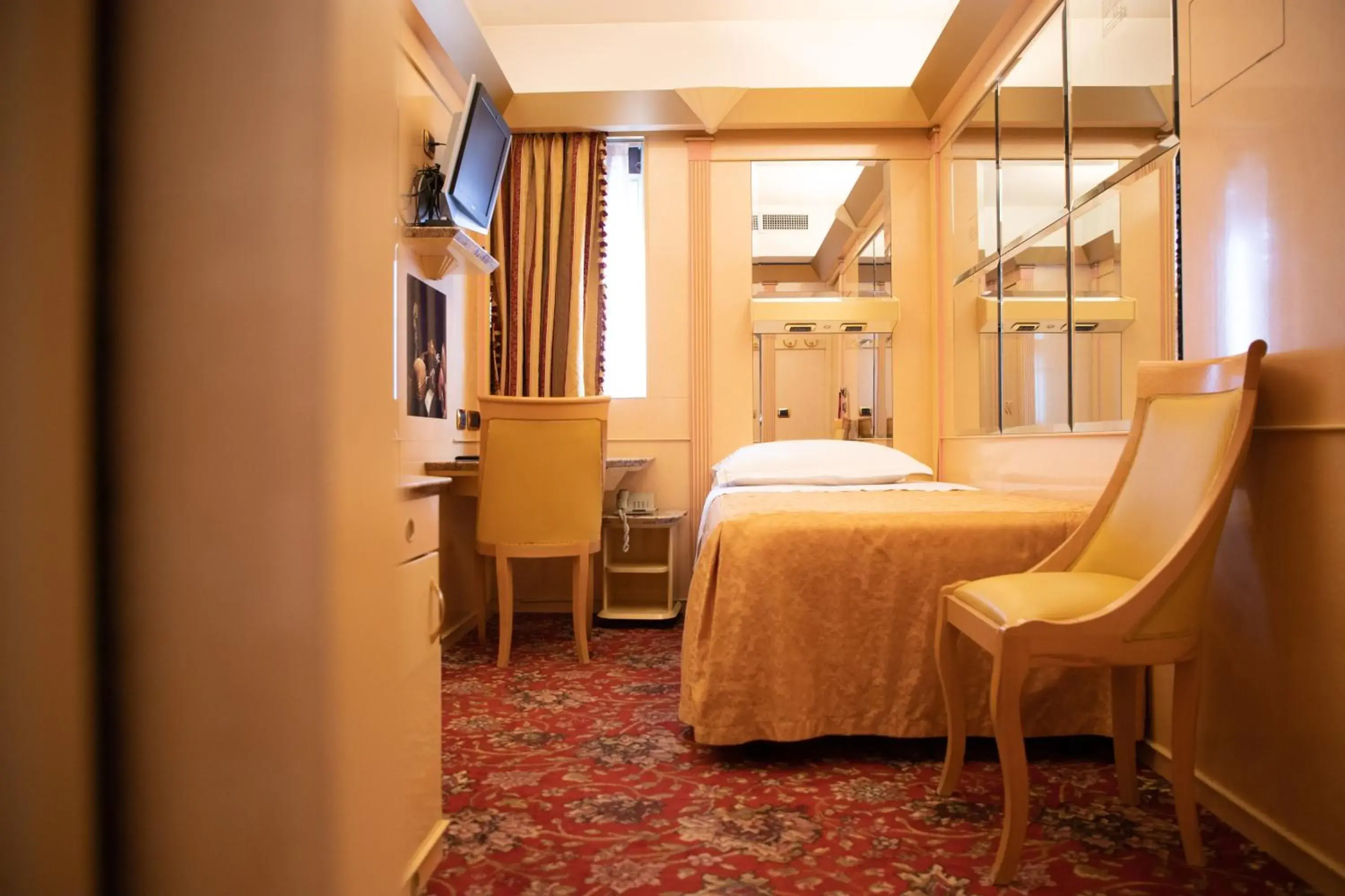 Photo of the whole room, Bed in Hotel Wagner Photo of the whole room, Bed in Hotel Wagner