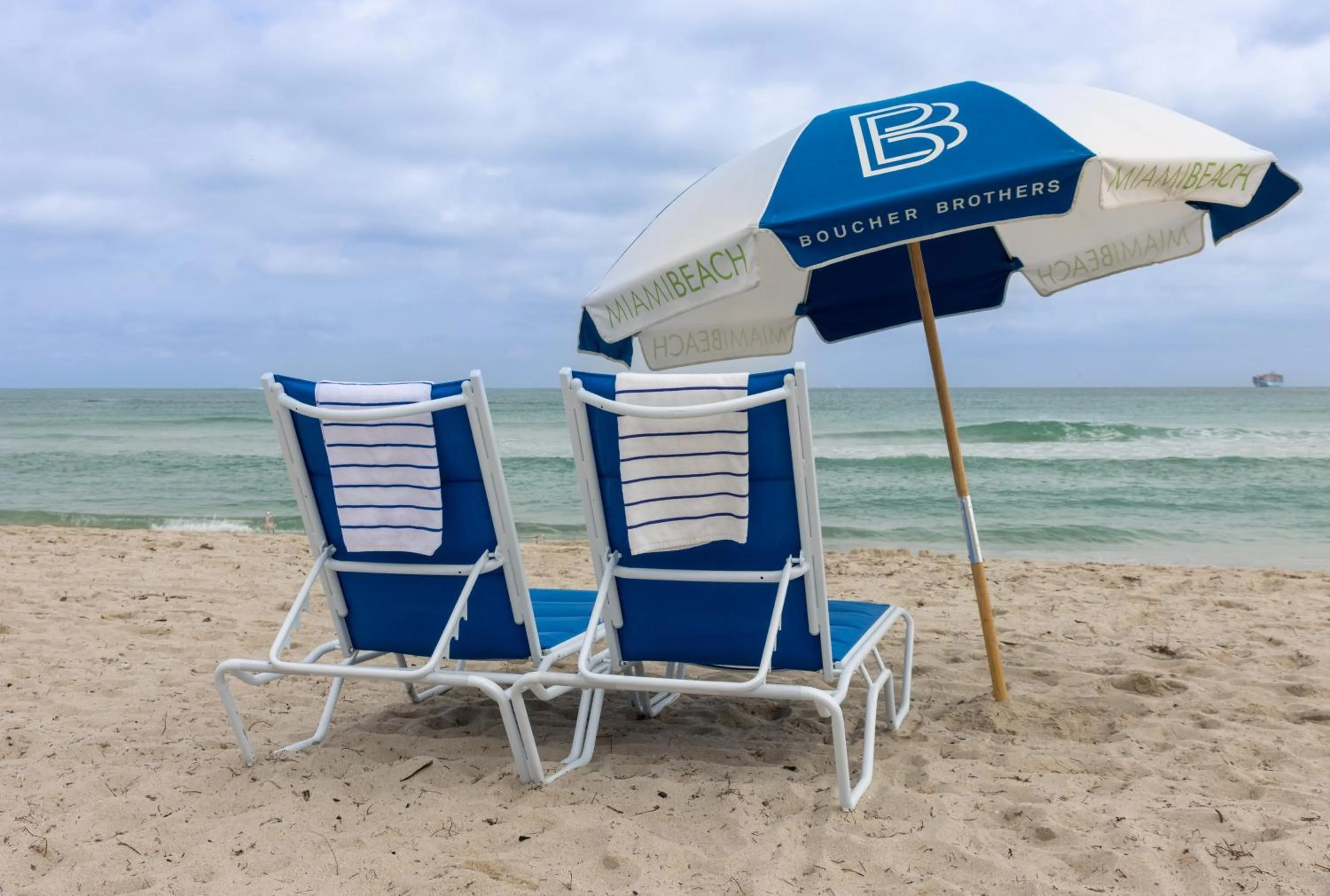 Beach in Uma House by Yurbban South Beach