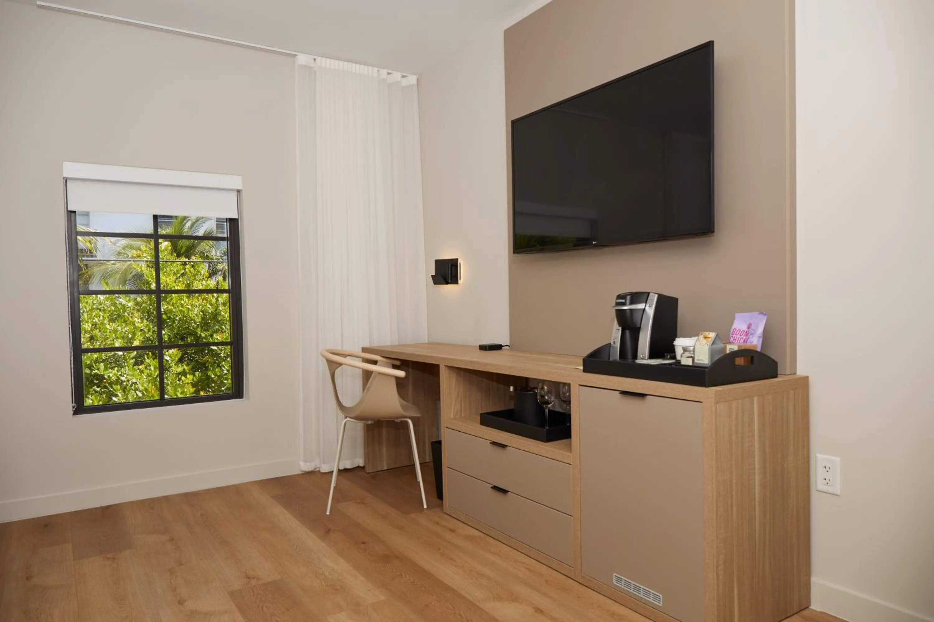 Bedroom in Uma House by Yurbban South Beach