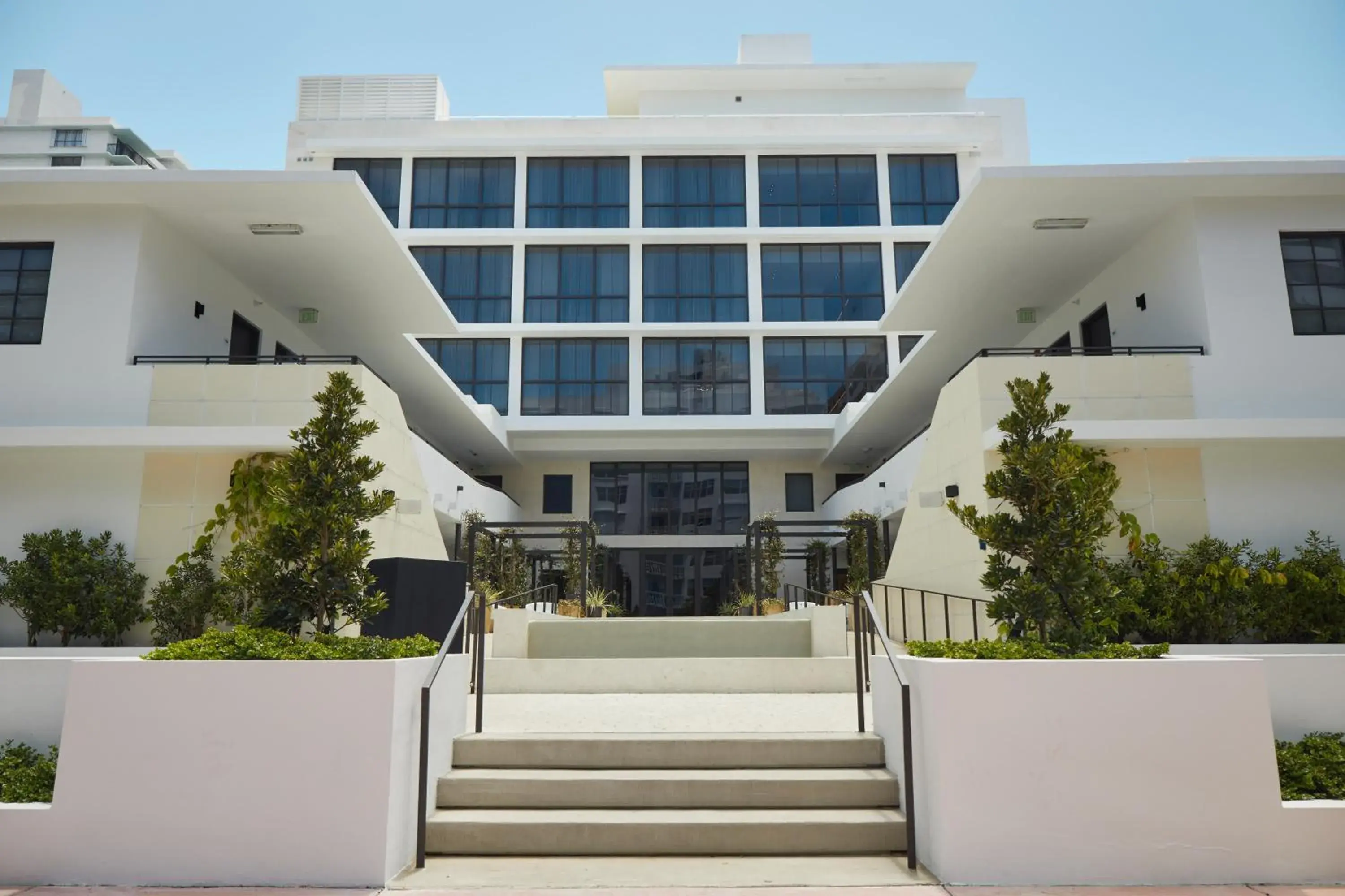 Property building in Uma House by Yurbban South Beach Property building in Uma House by Yurbban South Beach