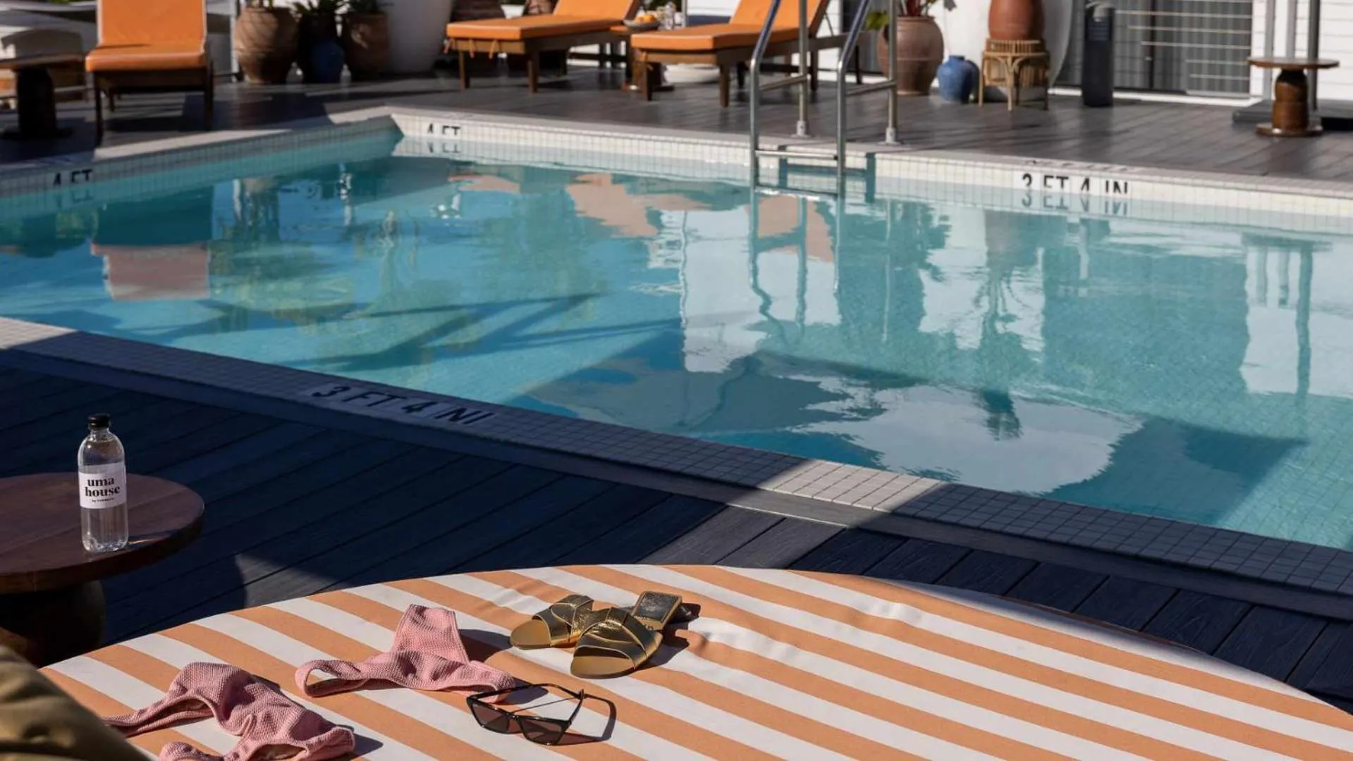 Swimming pool in Uma House by Yurbban South Beach