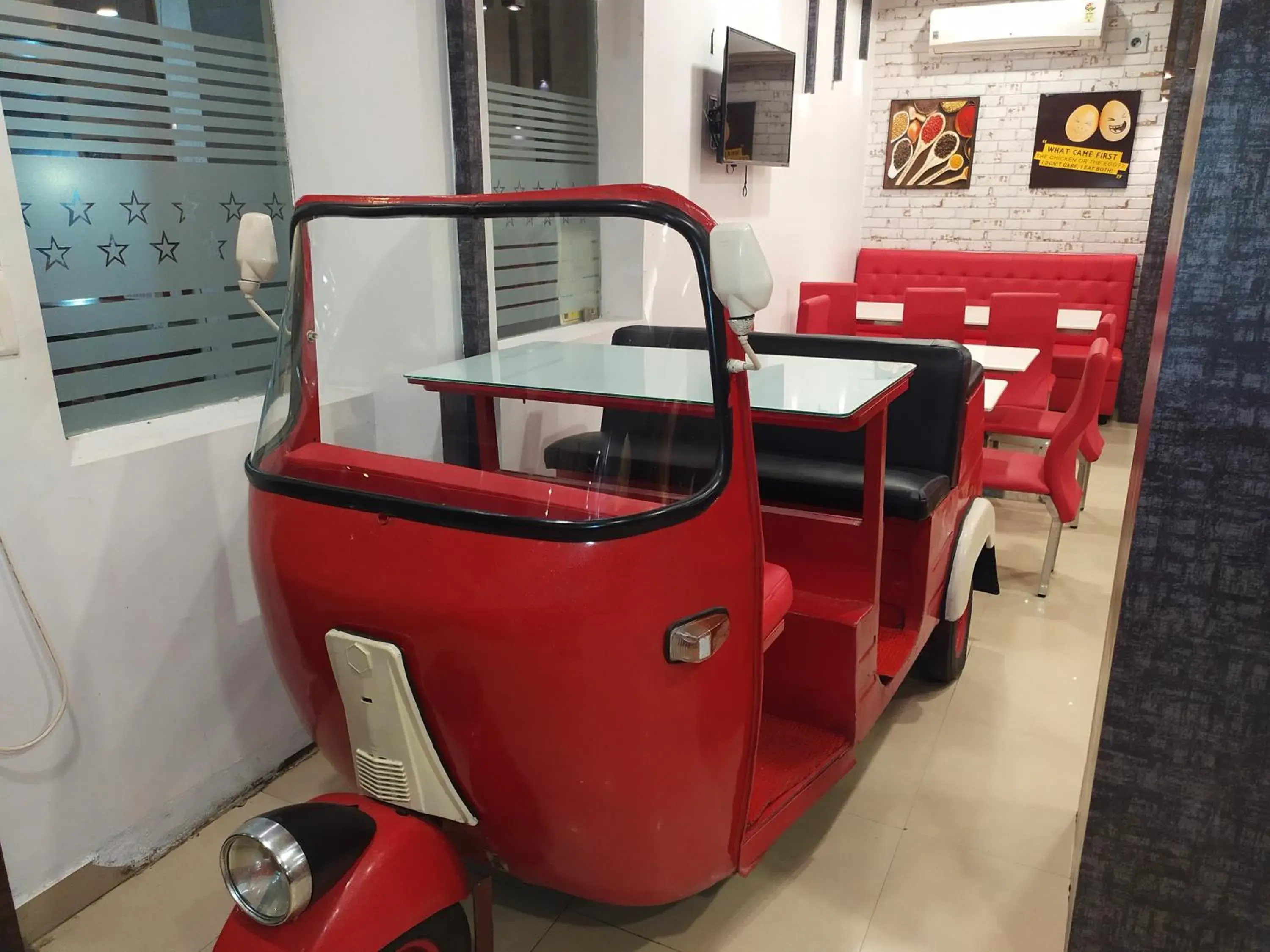 Restaurant/places to eat in Hotel ParkwayInn Restaurant/places to eat in Hotel ParkwayInn