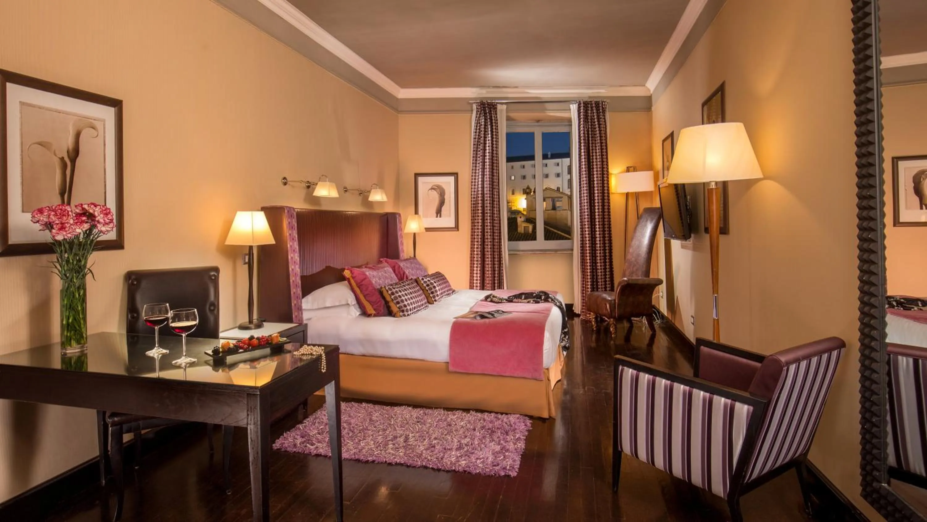 Bed in The Inn at the Spanish Steps Luxury Collection - The Inn at the Spanish Steps