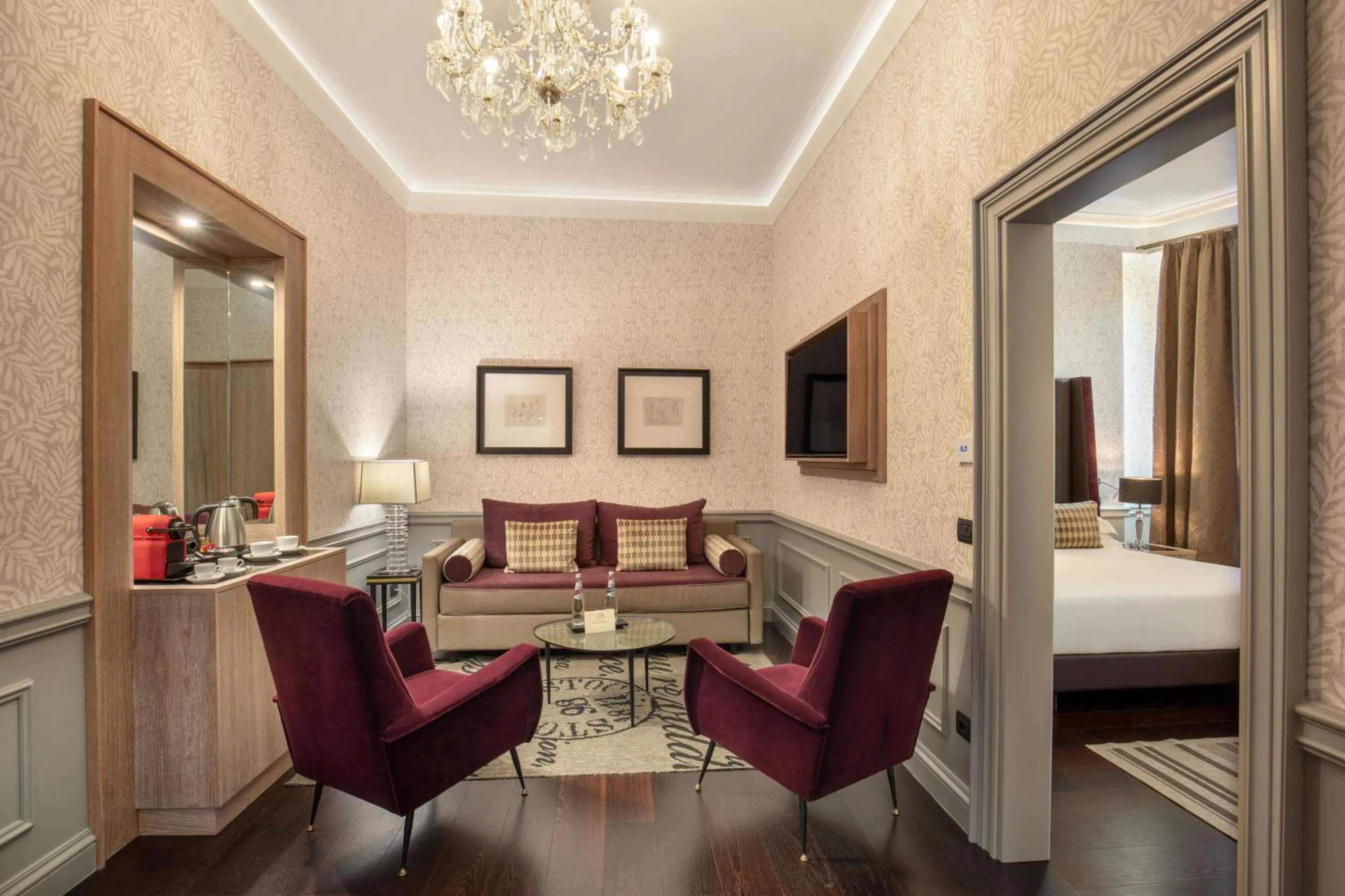 Bed in The Inn at the Spanish Steps Luxury Collection - The Inn at the Spanish Steps