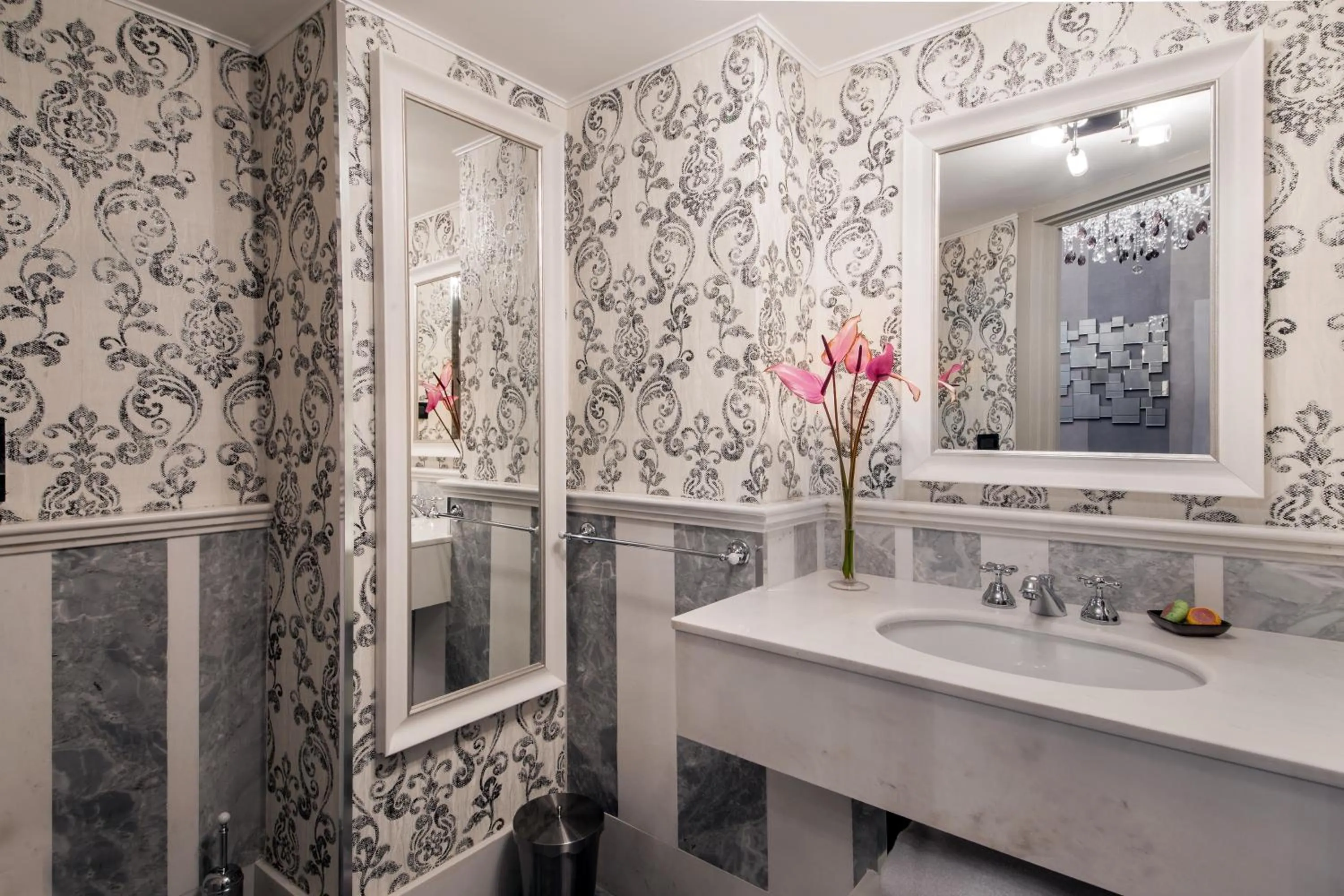 The Inn at the Spanish Steps Luxury Collection - The Inn at the Spanish Steps