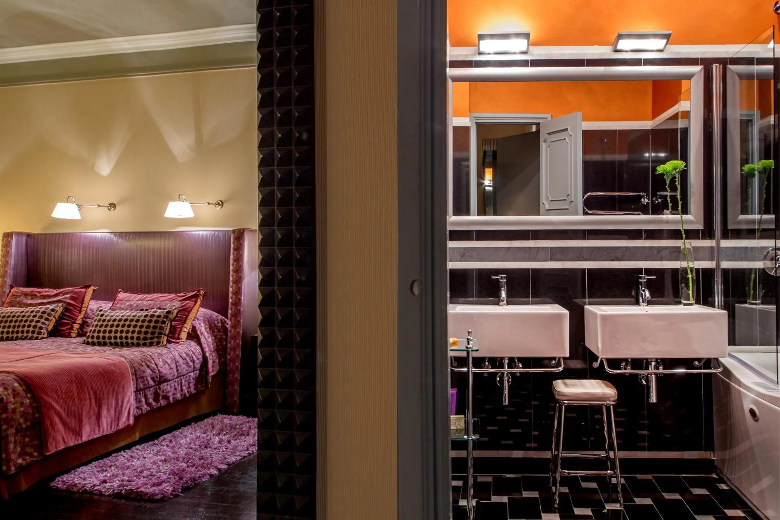 Bed in The Inn at the Spanish Steps Luxury Collection - The Inn at the Spanish Steps