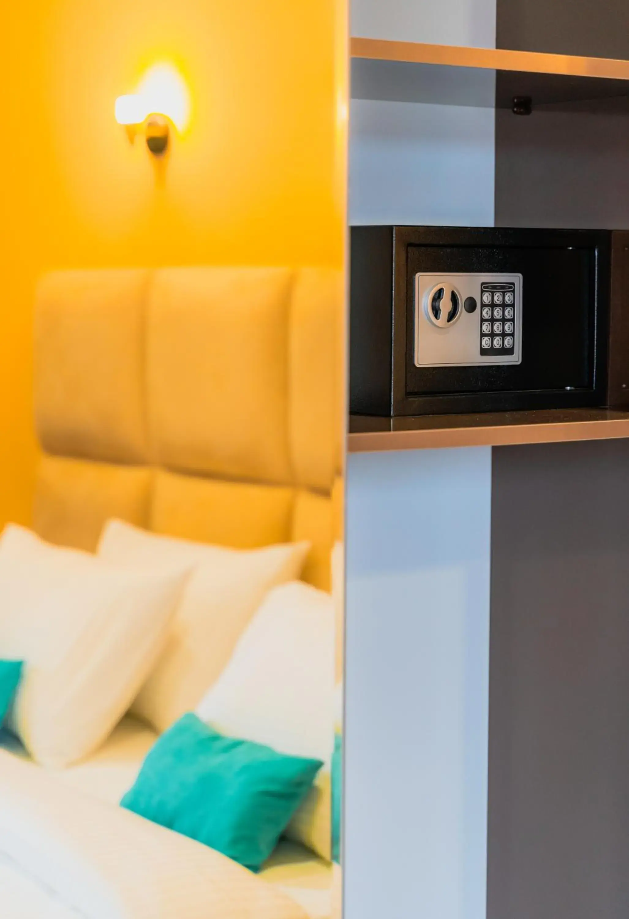 Standard Double or Twin Room - single occupancy in Hotel Residence Plaza Standard Double or Twin Room - single occupancy in Hotel Residence Plaza