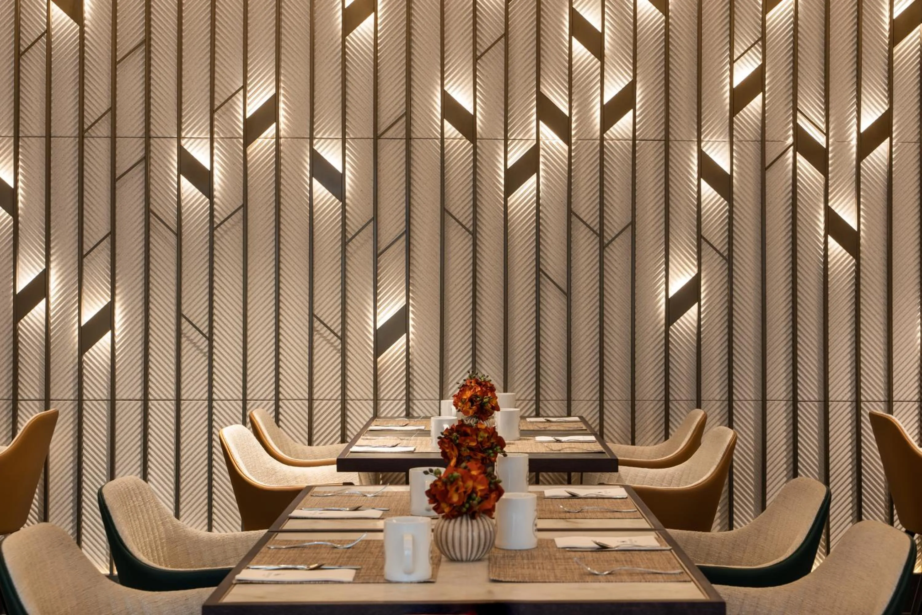 Restaurant/places to eat in Eurostars Ambassador