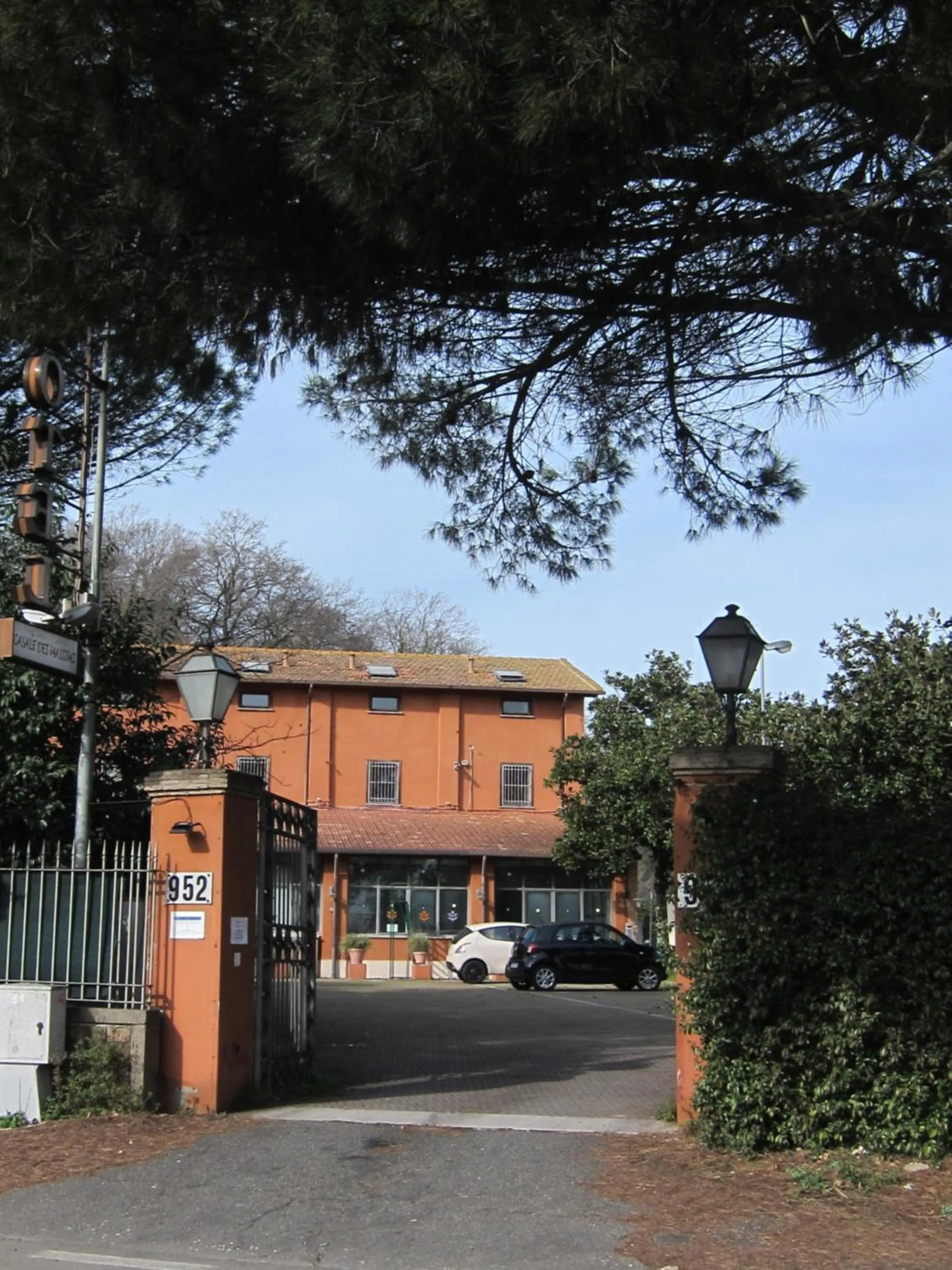 Facade/entrance in Hotel Casale dei Massimi