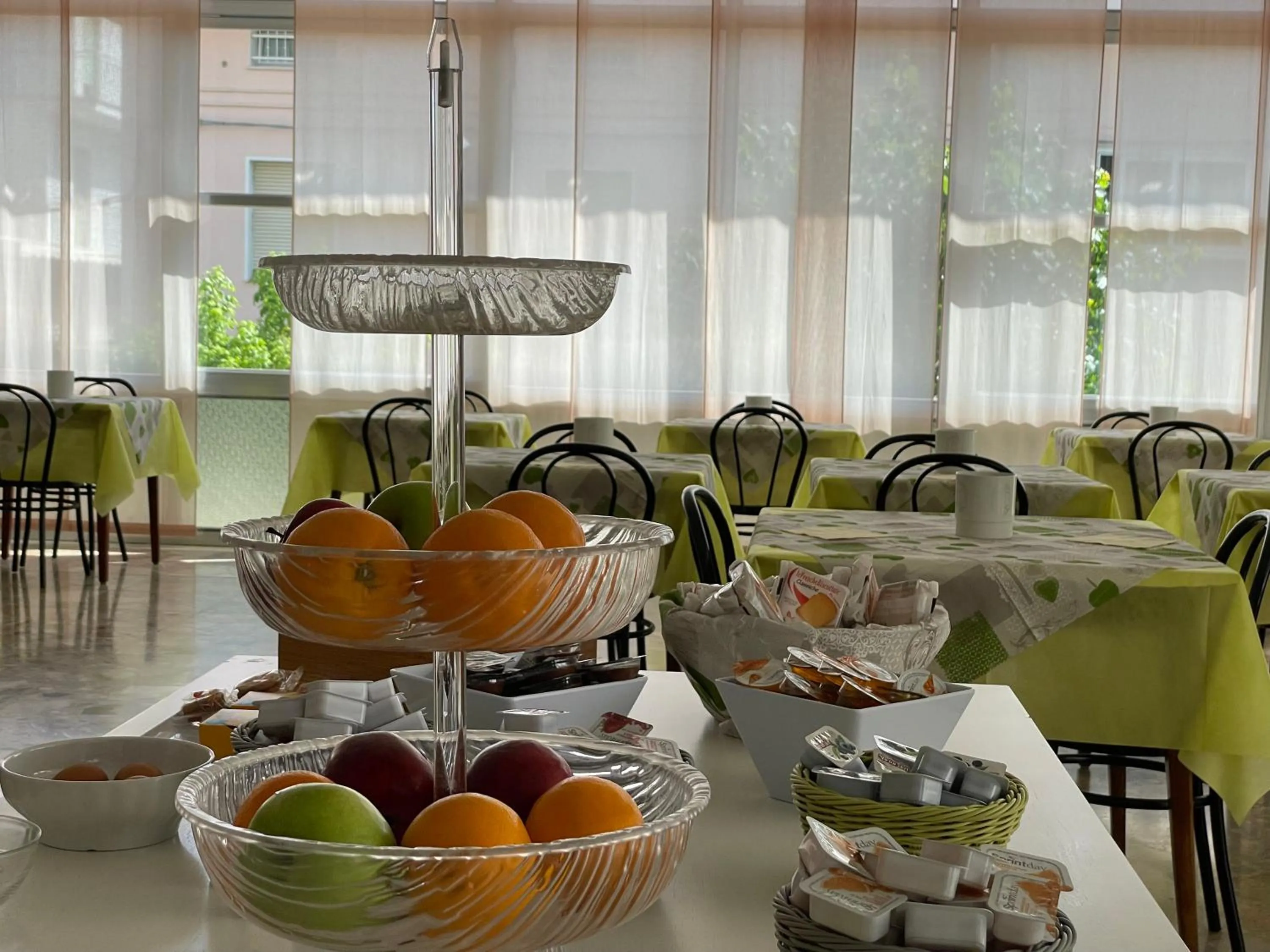 Food and drinks in Hotel Apis