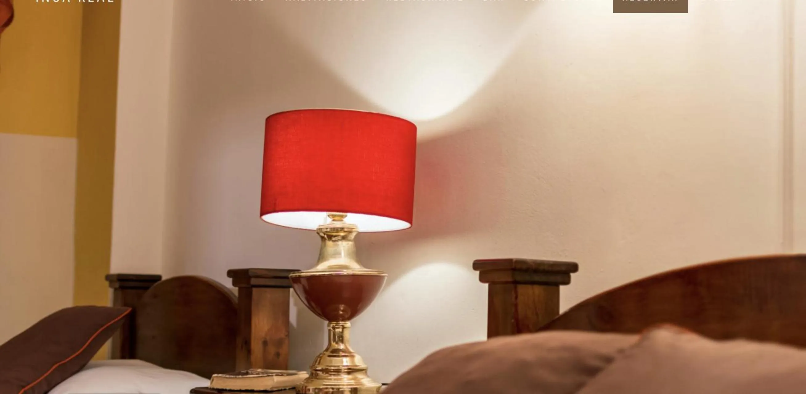 Bedroom, Bed in Inca Real