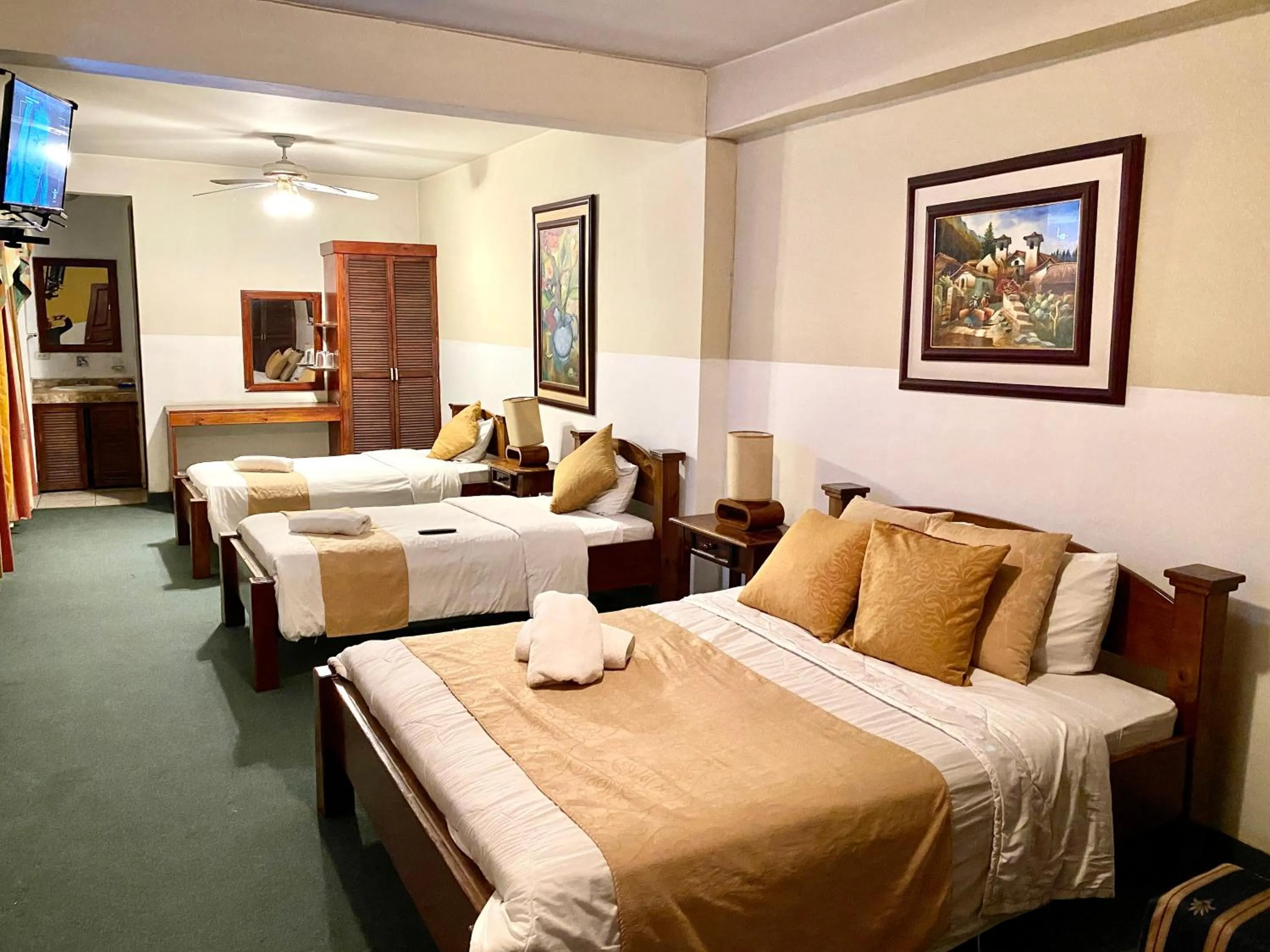 Bedroom, Bed in Inca Real