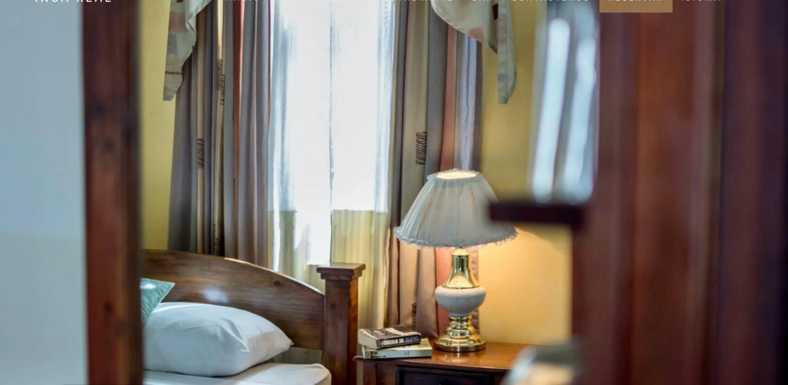 Bedroom, Bed in Inca Real