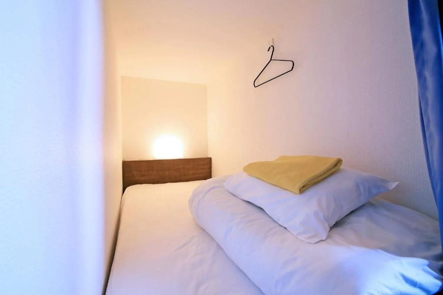Bed in BEE-HIVE Sugamo - Male Only