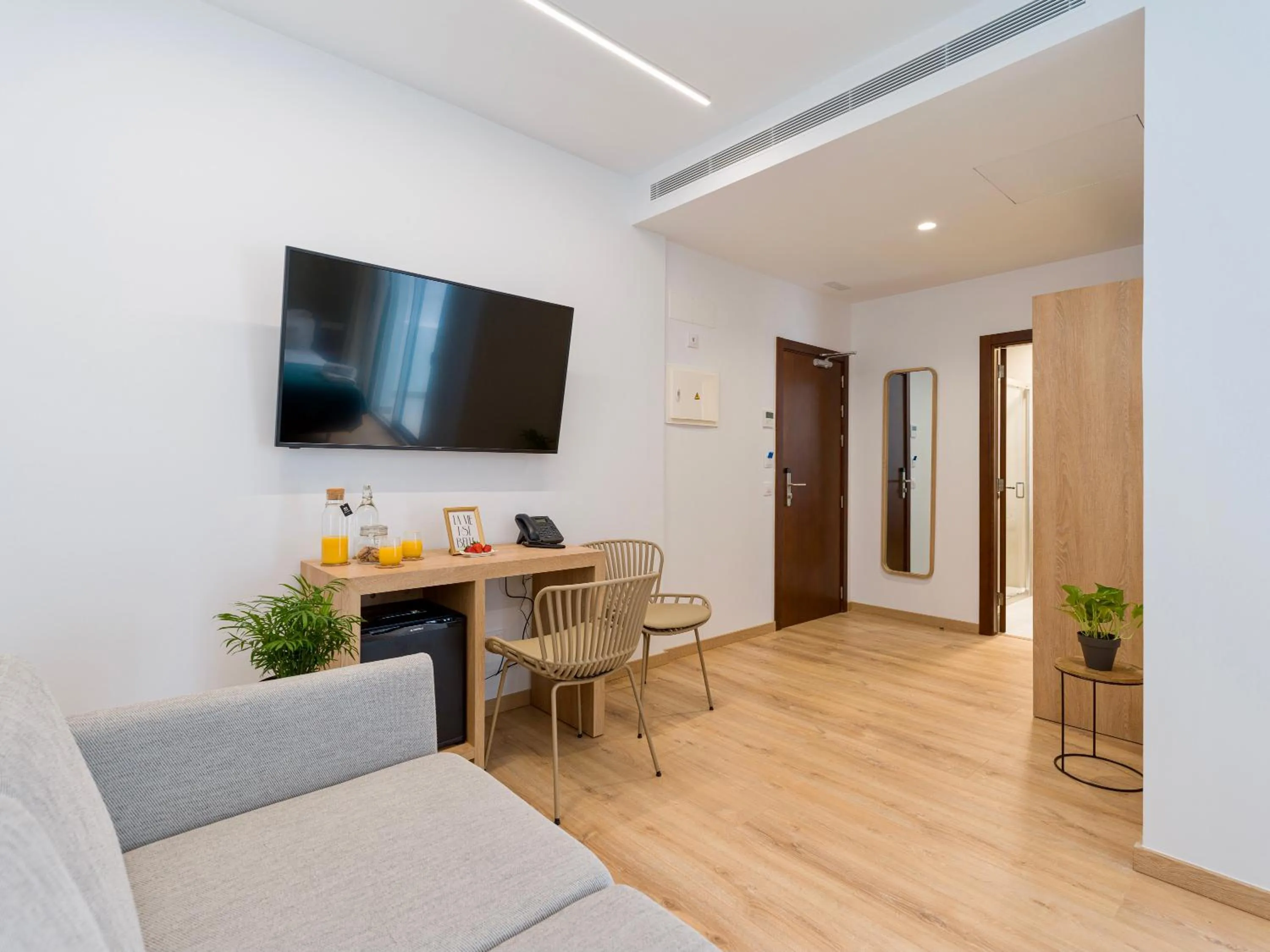 TV and multimedia in Hotel Emeté & Coworking by Airnest