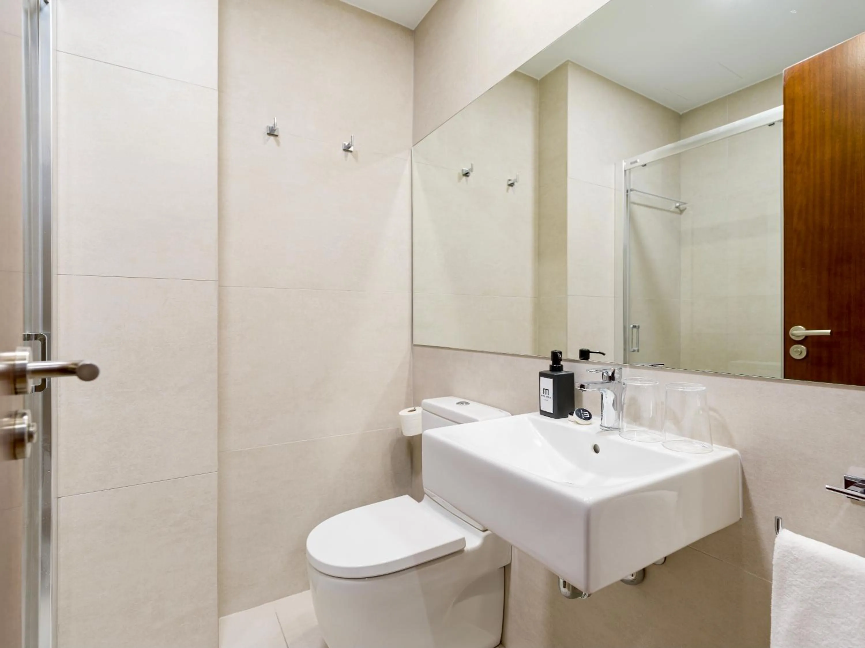 Bathroom in Hotel Emeté & Coworking by Airnest
