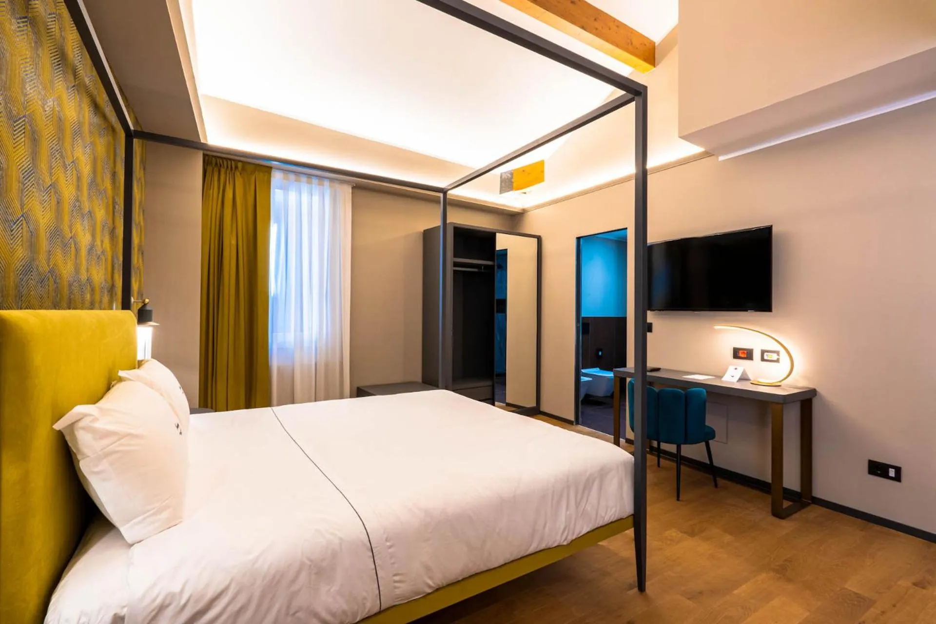 Bed in Hotel Touring