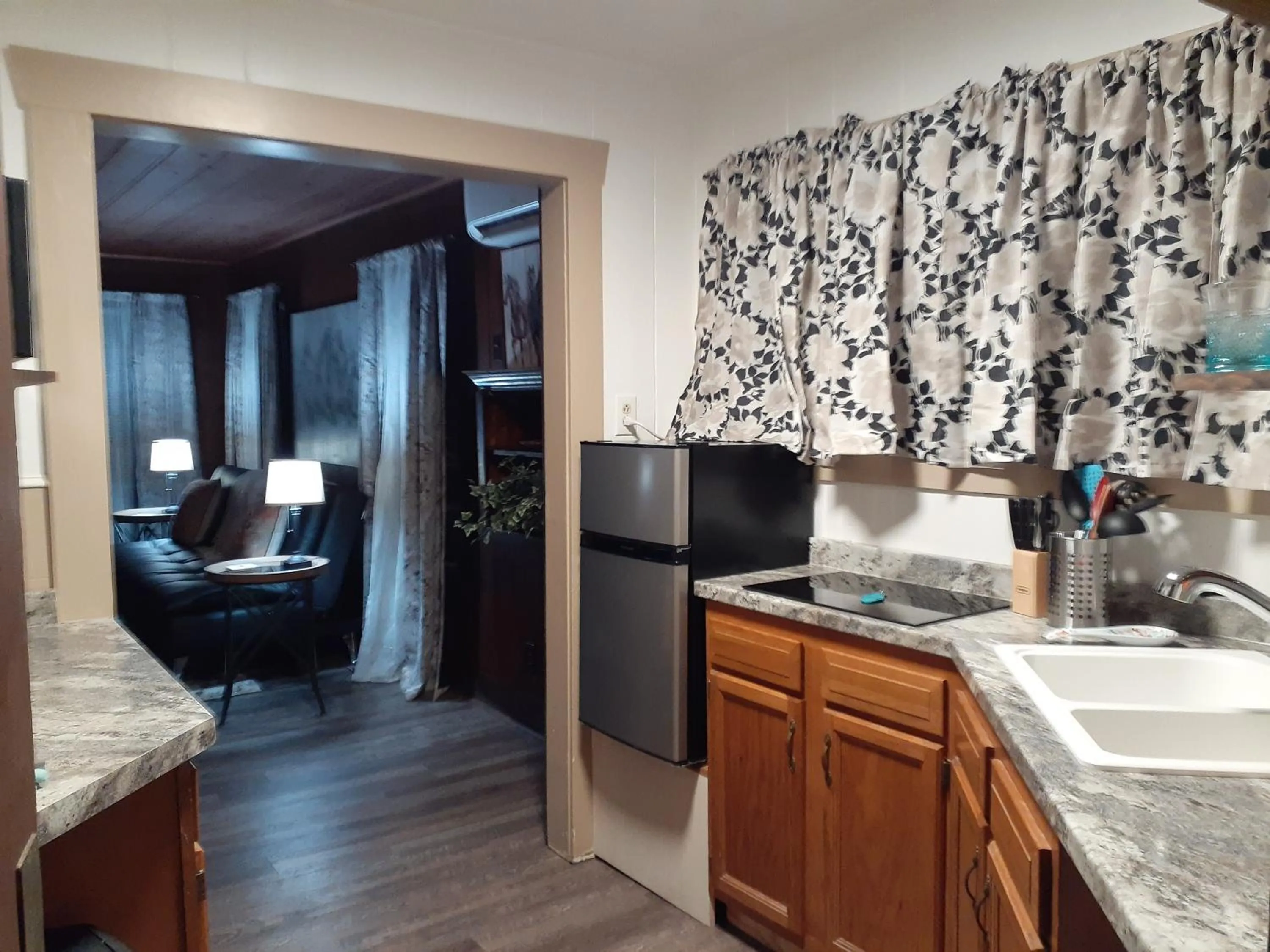 Edgewater Resort Cottage #1