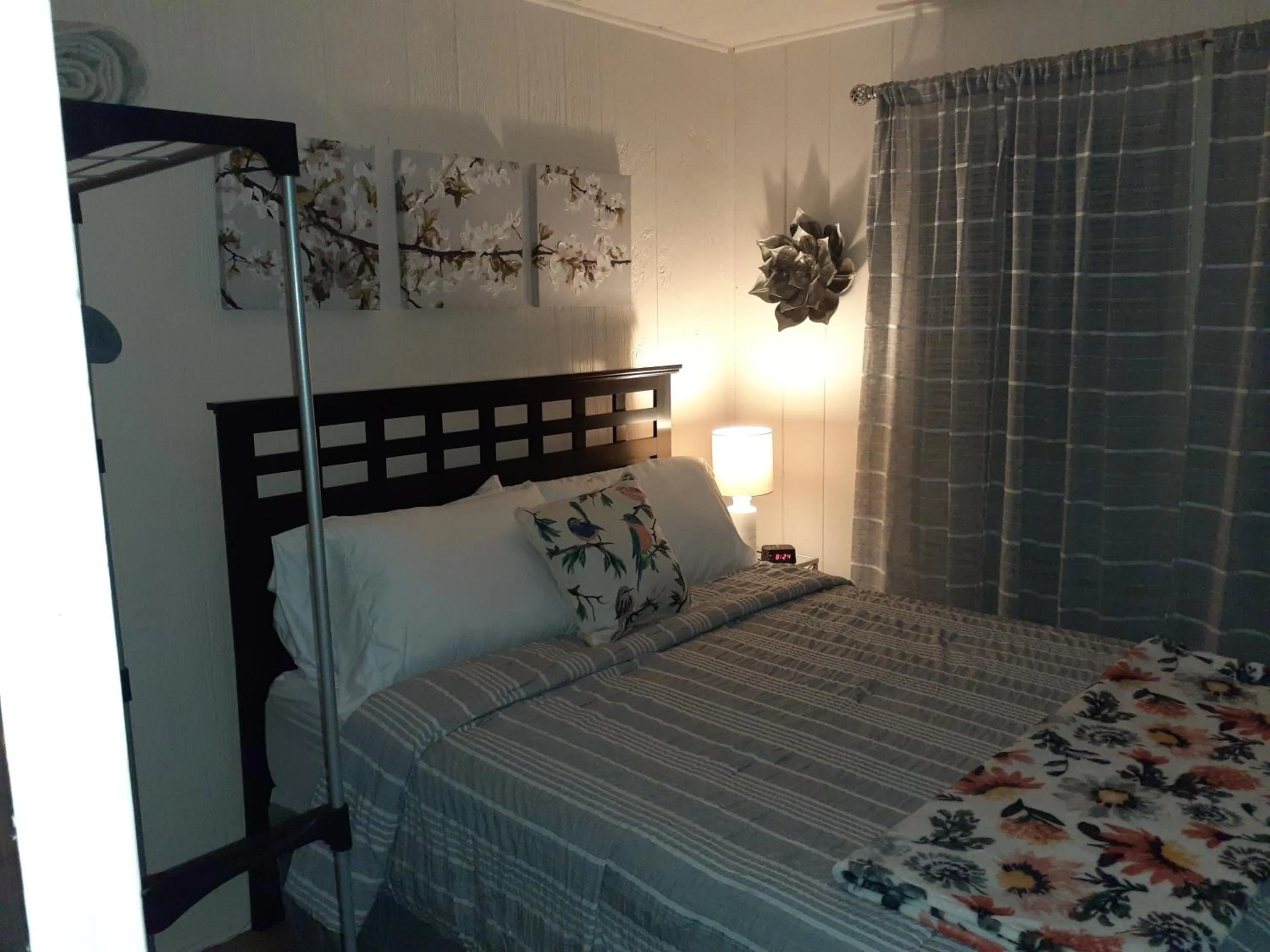 Bed in Edgewater Resort Cottage #1