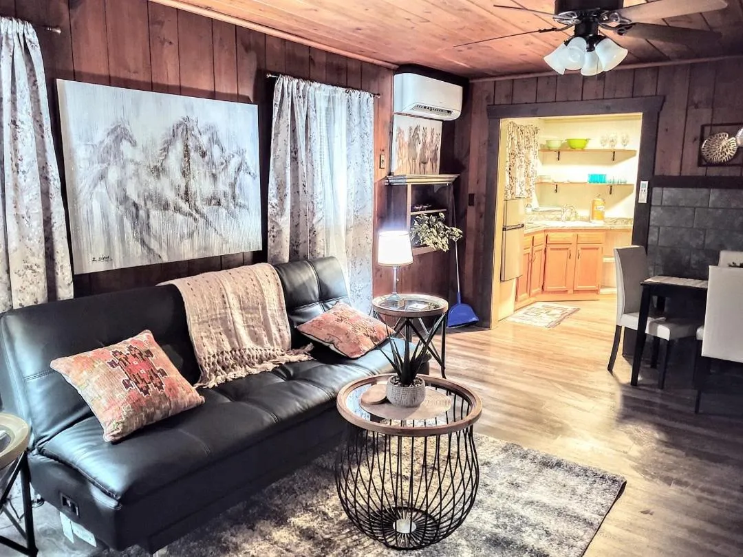 Living room in Edgewater Resort Cottage #1