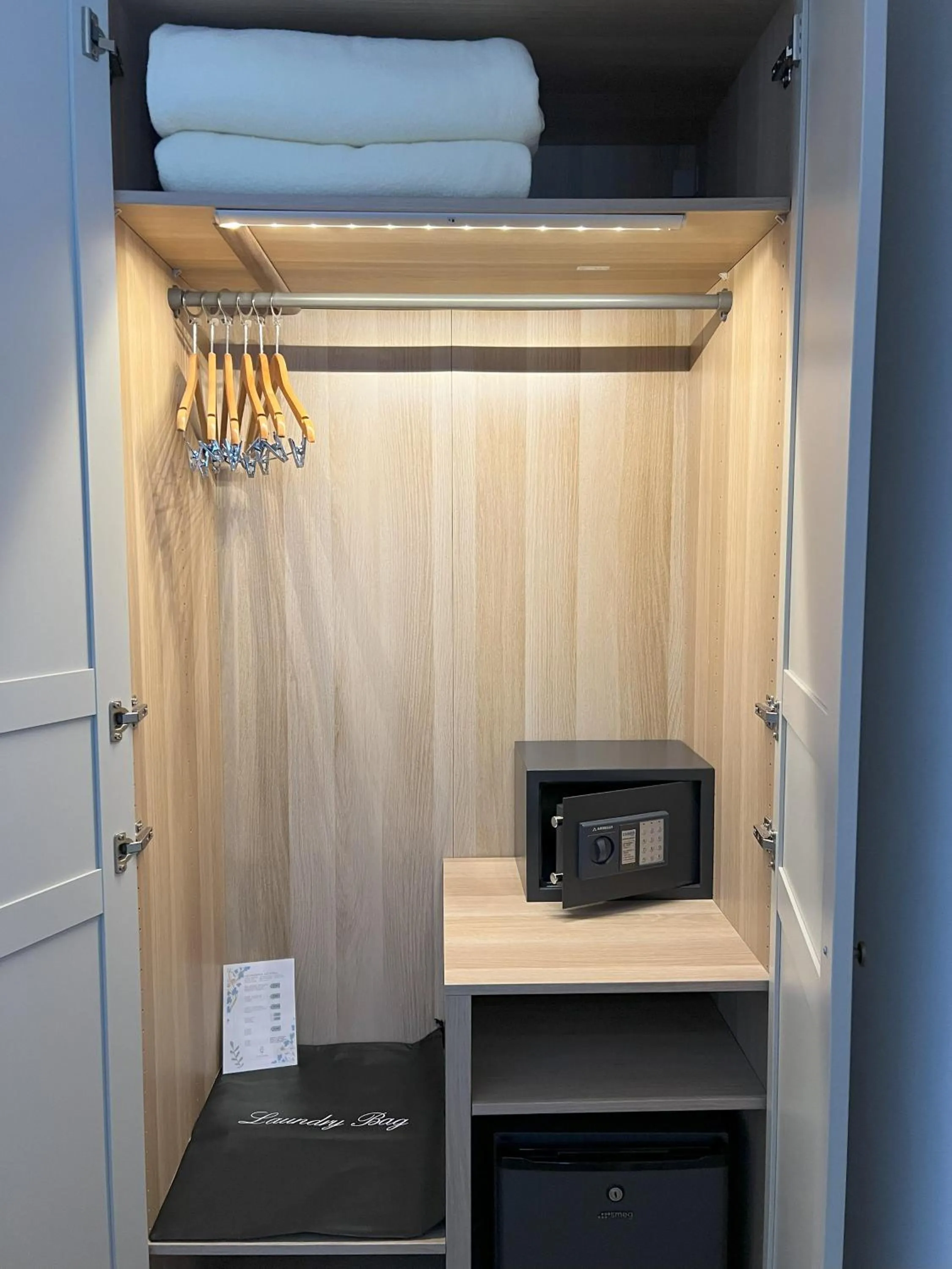 wardrobe in Hotel San Miguel Menorca