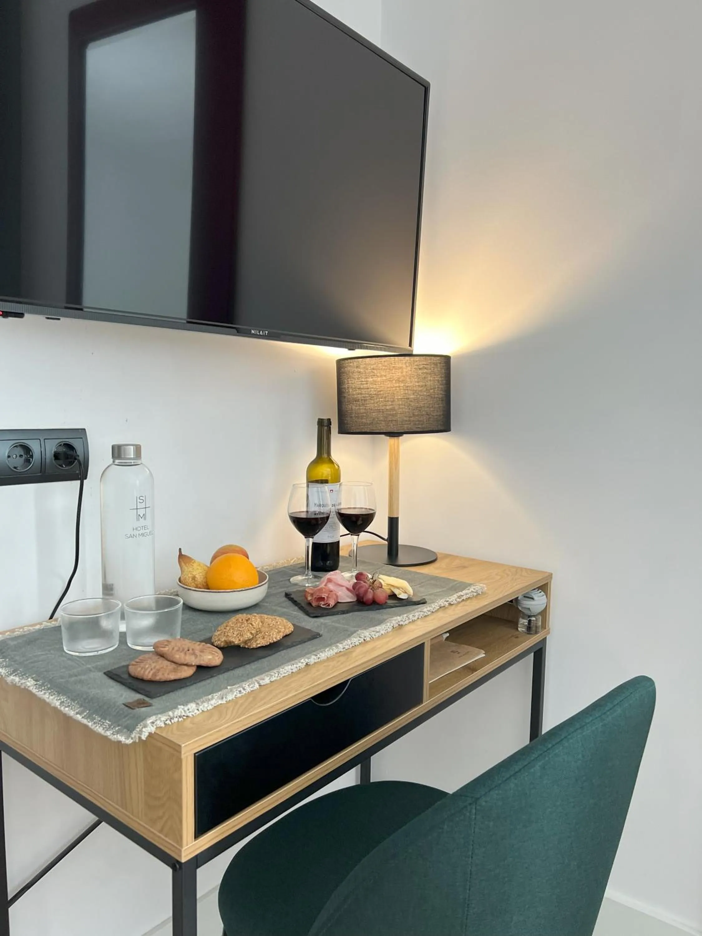 Food and drinks in Hotel San Miguel Menorca