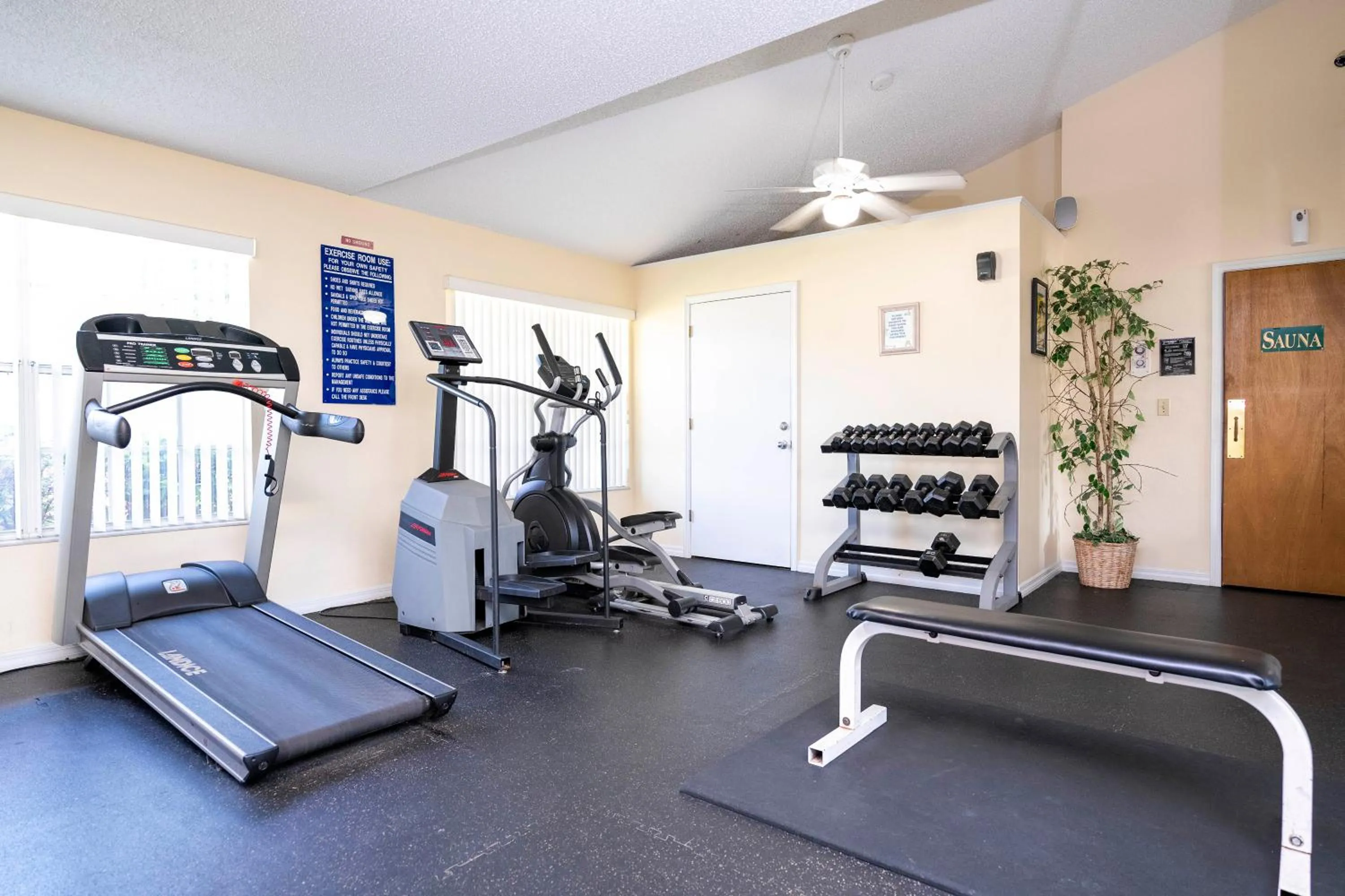 Fitness centre/facilities in Beautiful, cozy and spacious Retreat near Disney