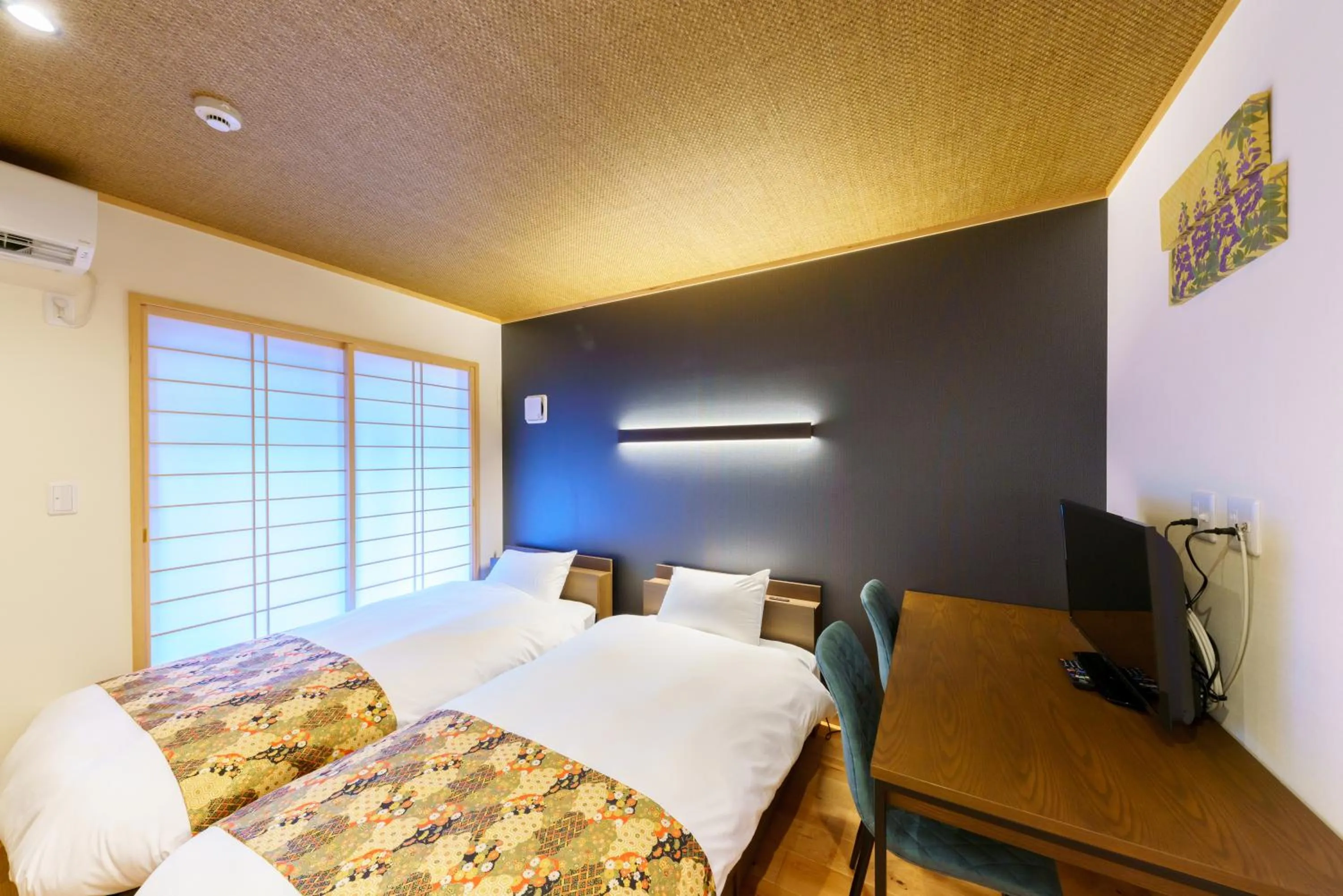 Bedroom, Bed in YADOYA Suzume