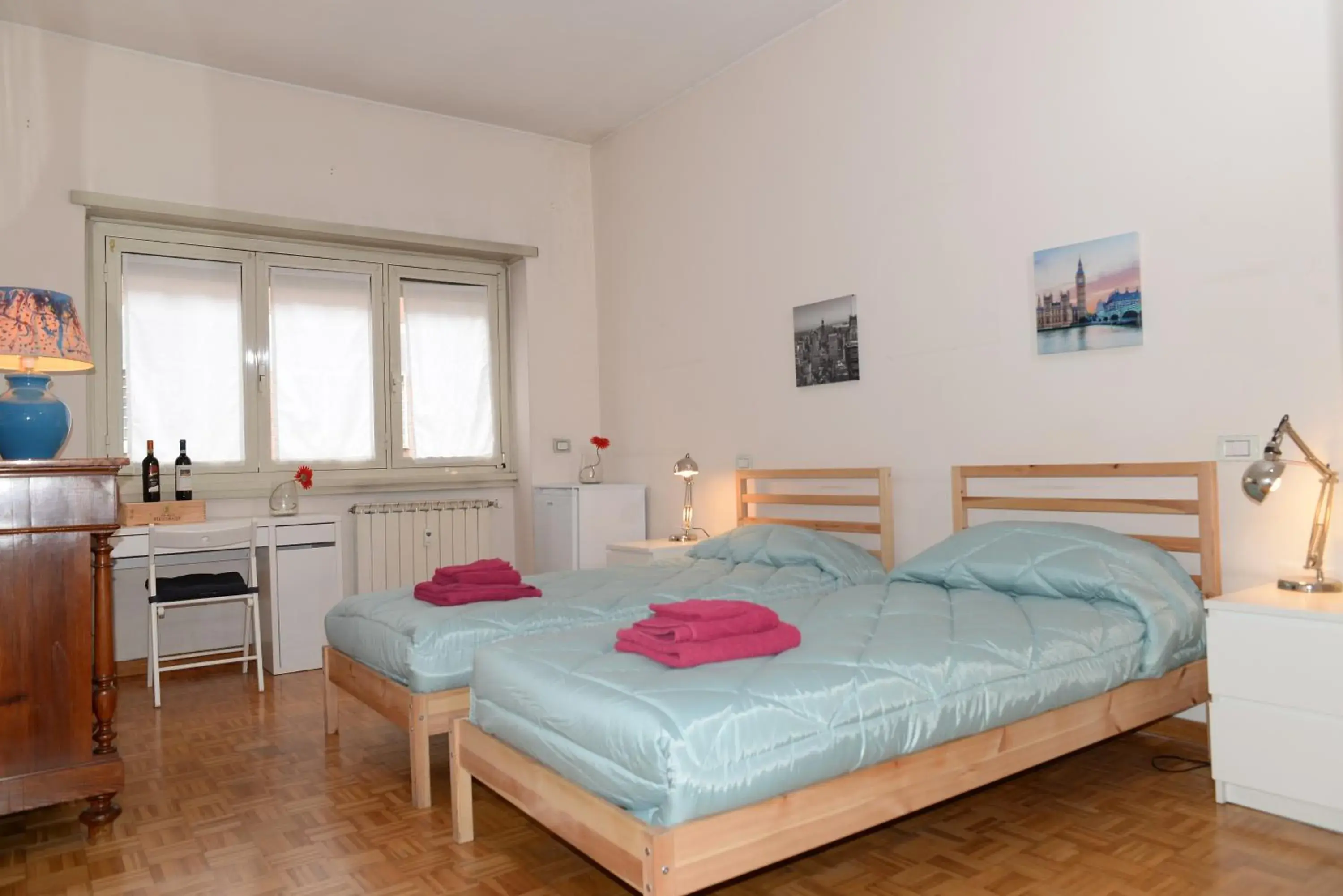 Bed in Emilios Home Entire Apartament up to 7 people Bed in Emilios Home Entire Apartament up to 7 people