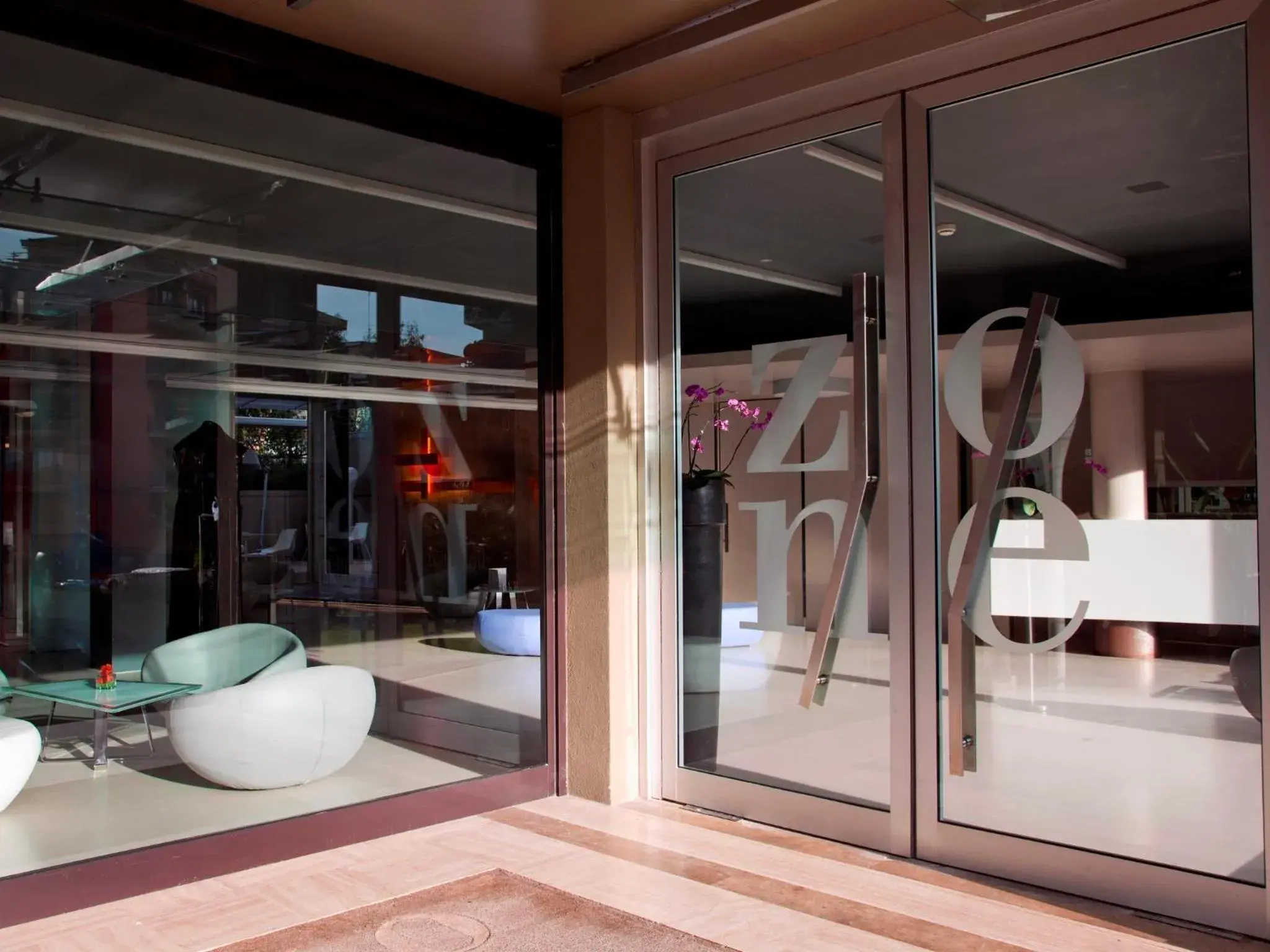 Facade/entrance in Hotel Zone Facade/entrance in Hotel Zone