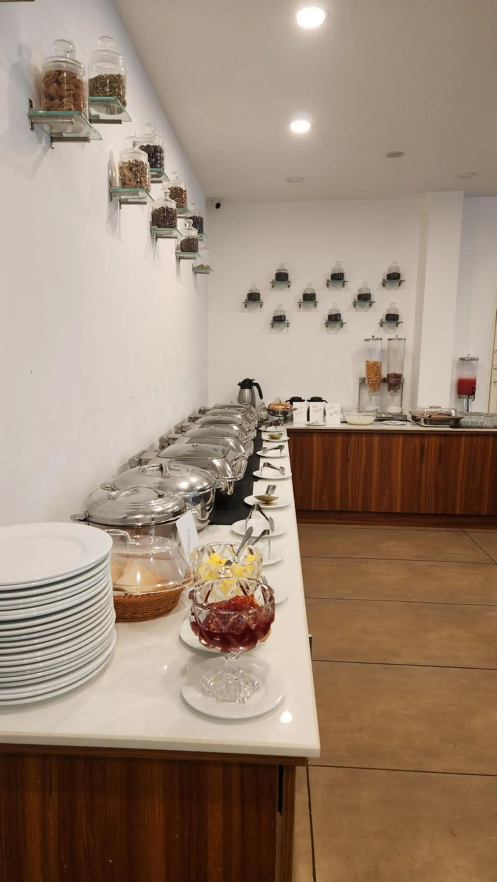 Breakfast in Munnar Ice Queen Resorts