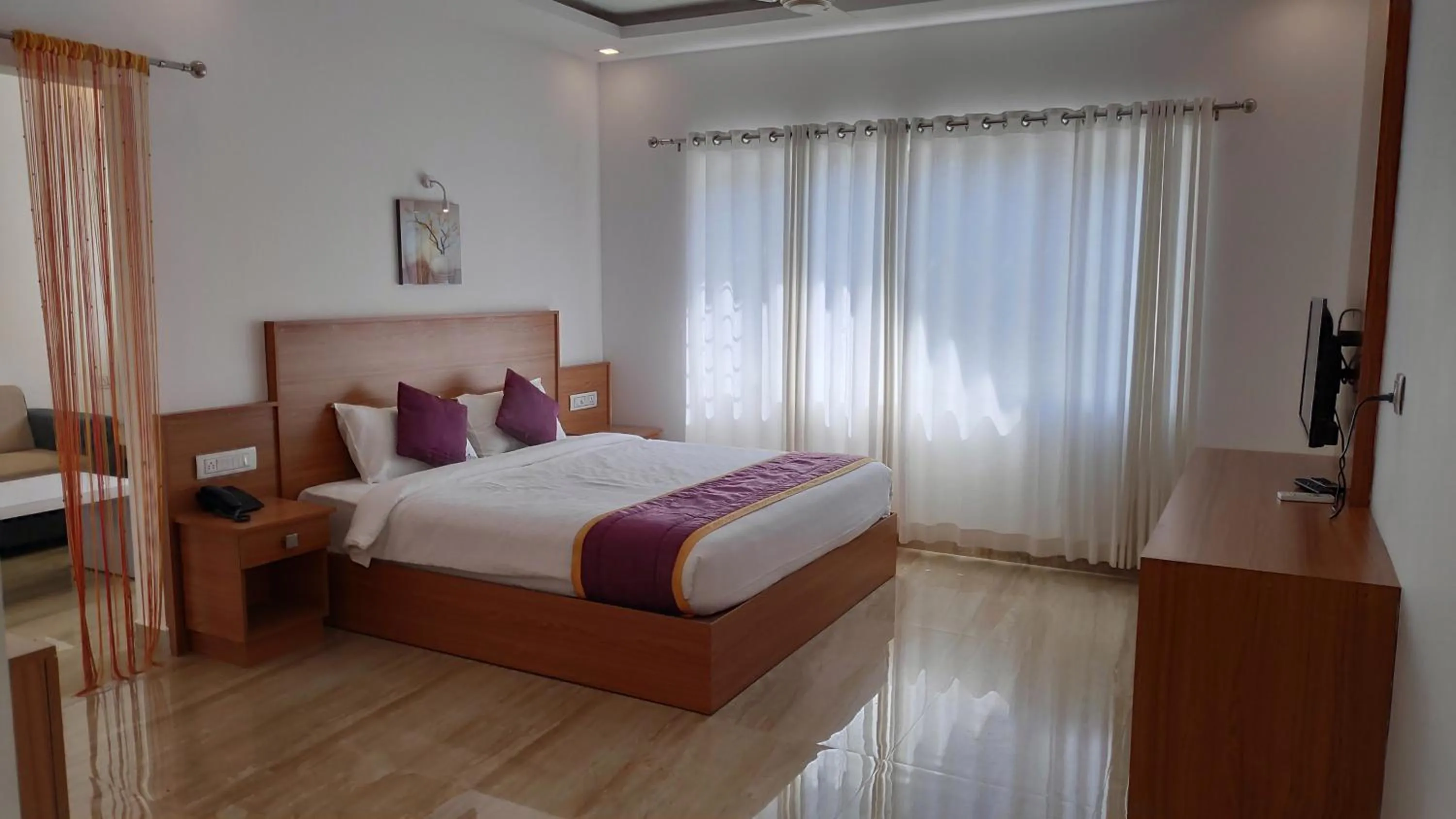 Photo of the whole room, Bed in Munnar Ice Queen Resorts