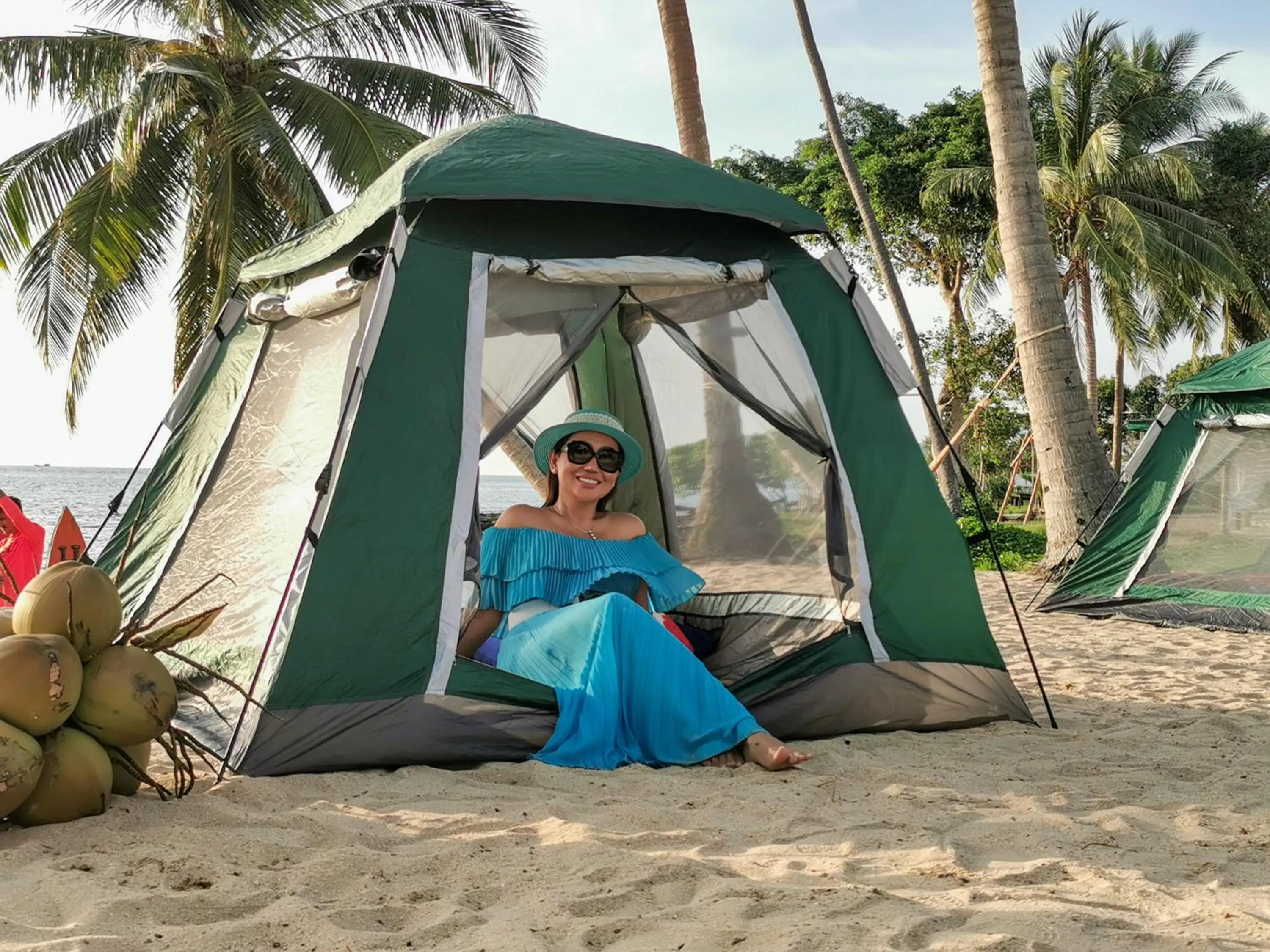 People in Koh Sdach Resort by EHM