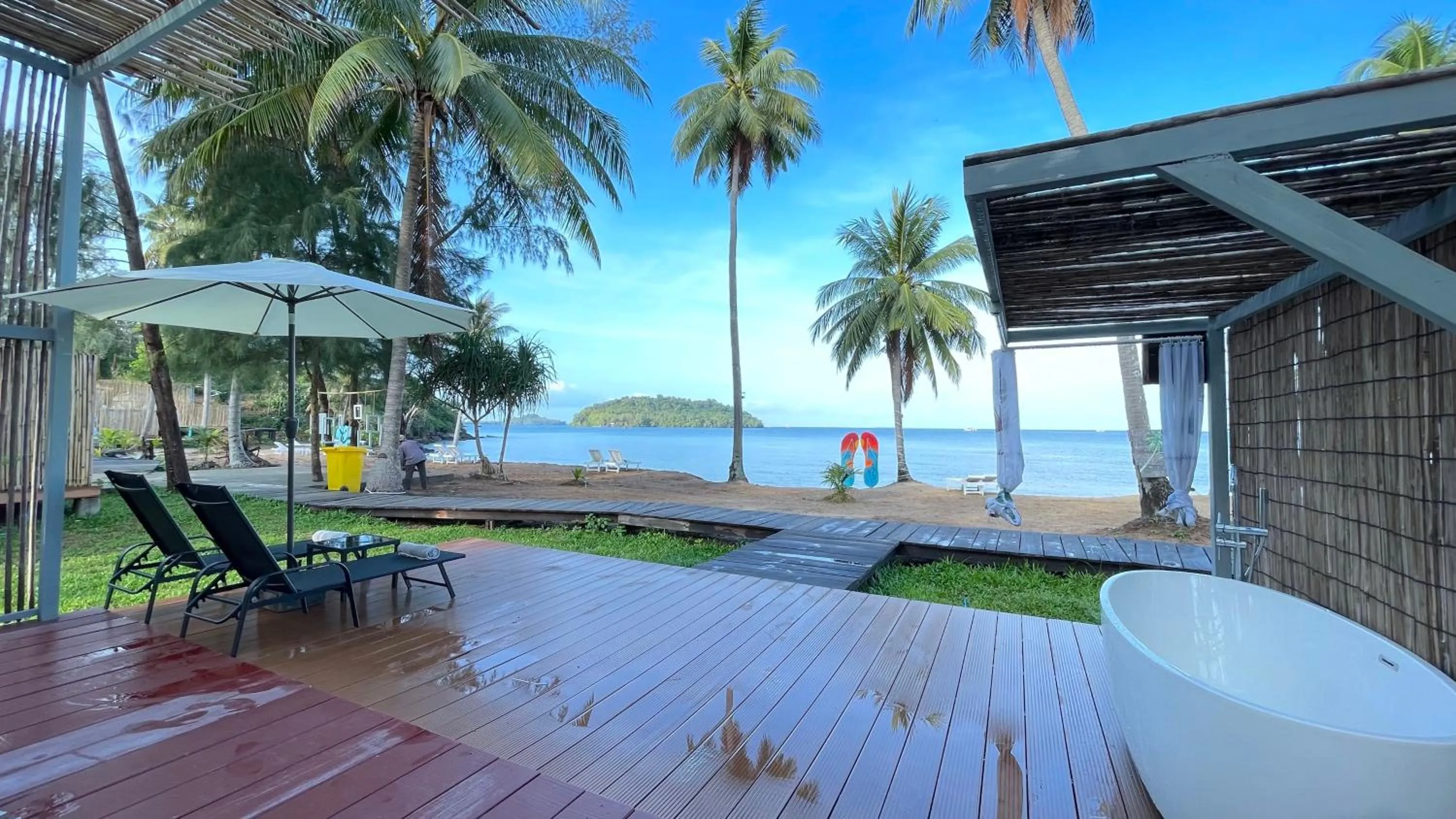 Patio in Koh Sdach Resort by EHM