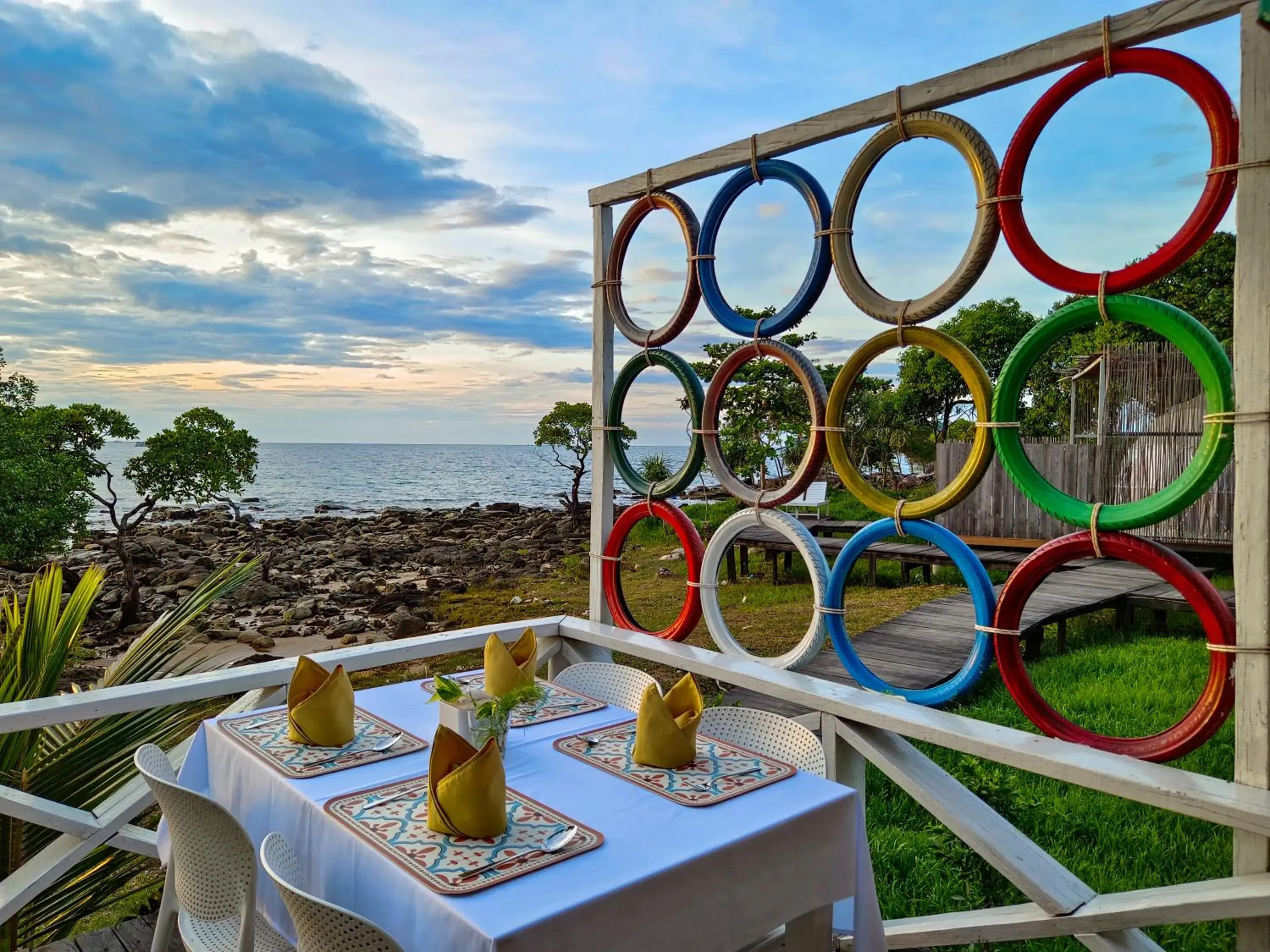 Restaurant/places to eat in Koh Sdach Resort by EHM Restaurant/places to eat in Koh Sdach Resort by EHM