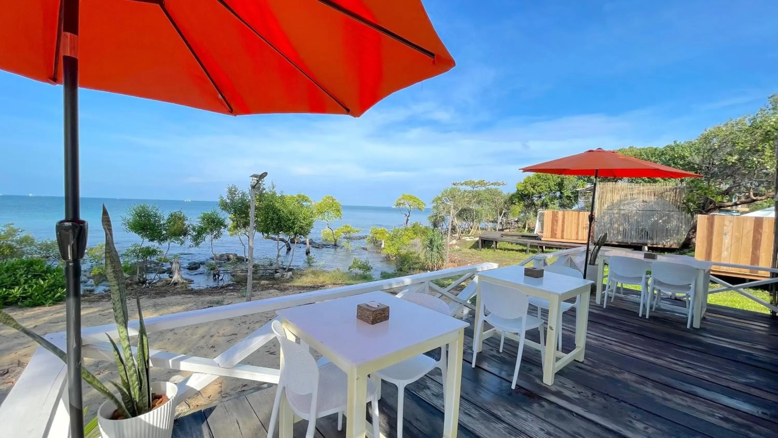 Restaurant/places to eat in Koh Sdach Resort by EHM Restaurant/places to eat in Koh Sdach Resort by EHM