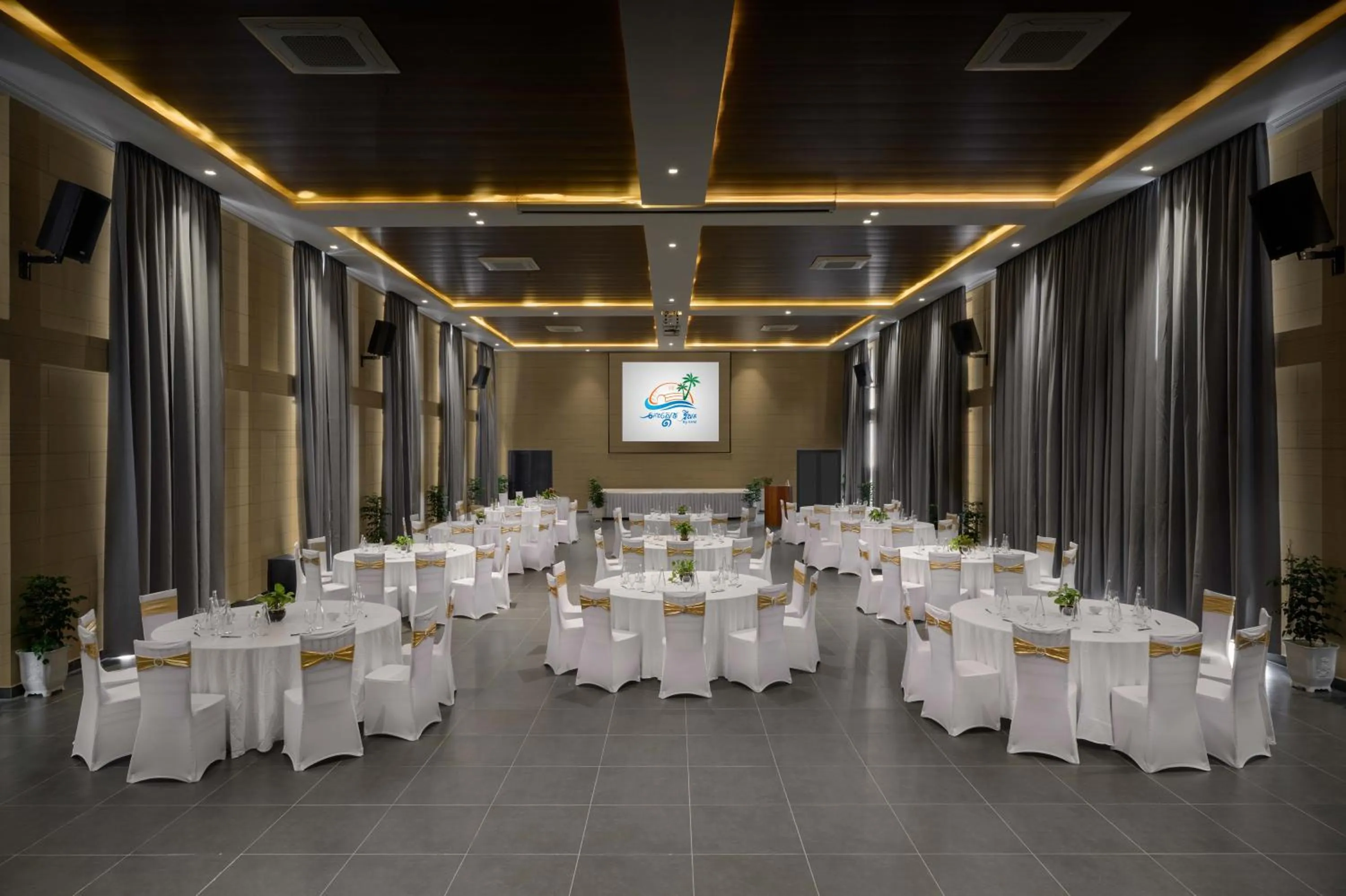 Meeting/conference room in Koh Sdach Resort by EHM