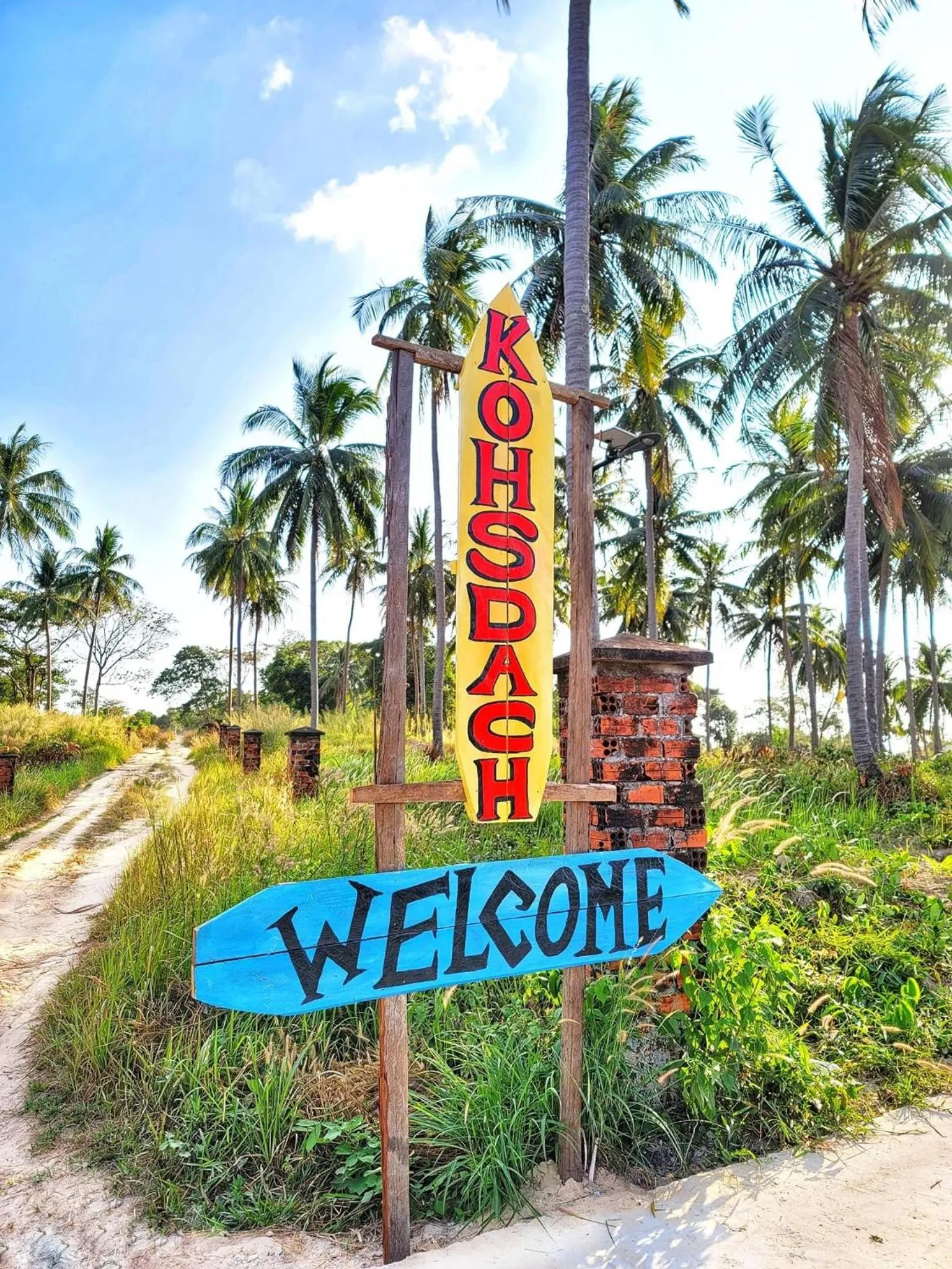 Logo/Certificate/Sign in Koh Sdach Resort by EHM
