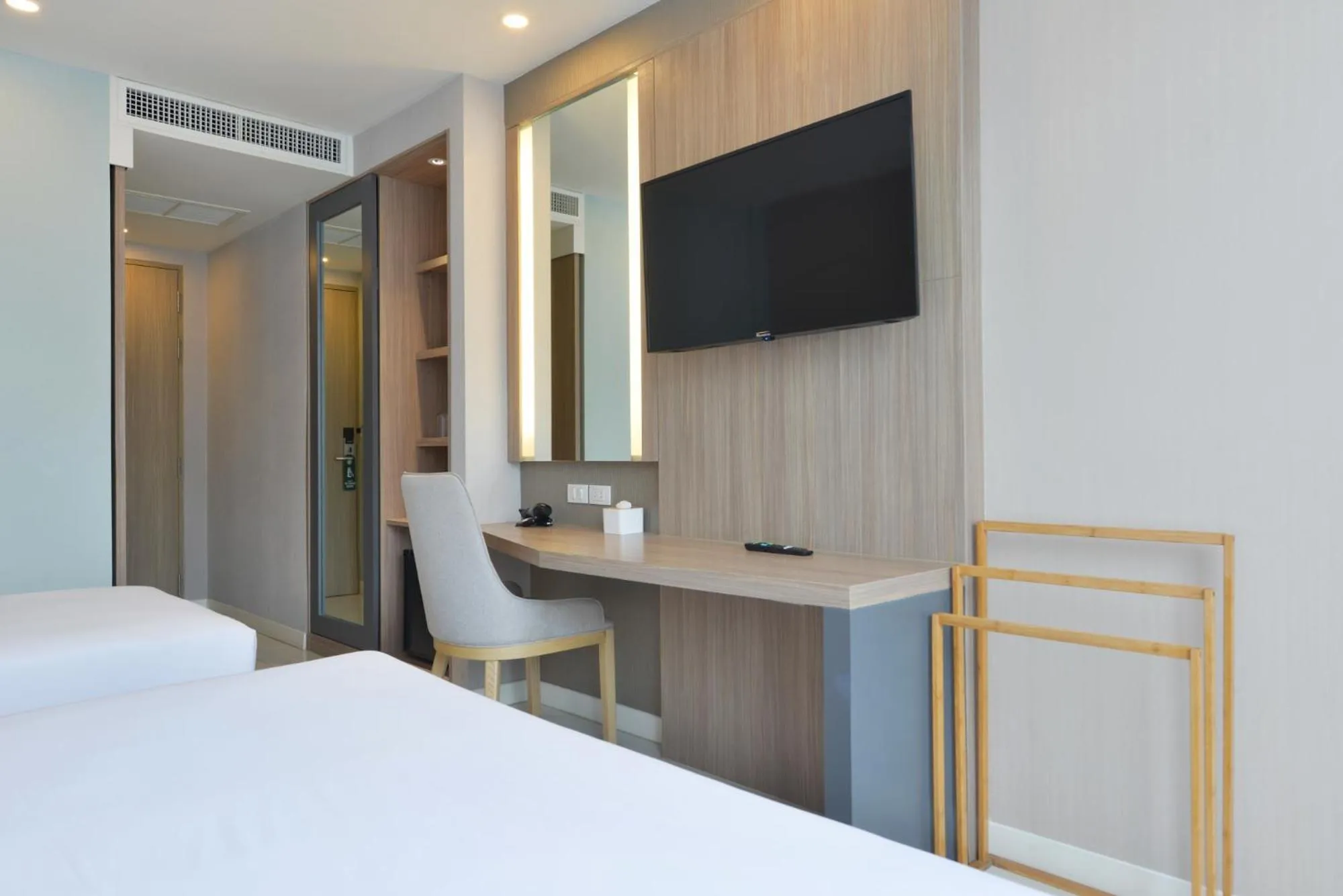 Bed in Grace Patong Hotel