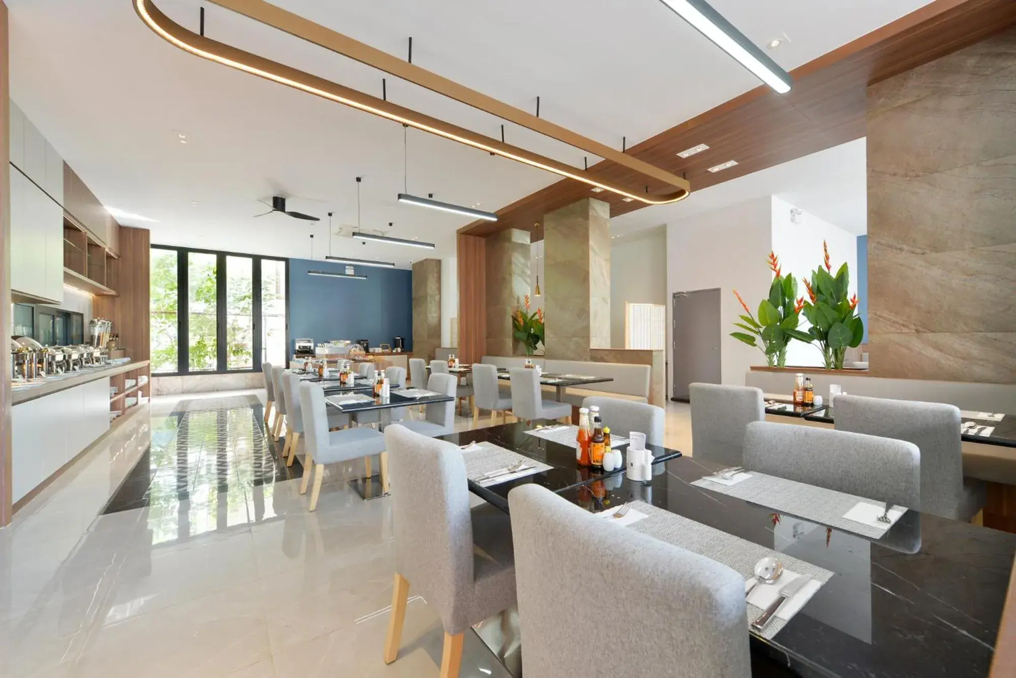 Restaurant/places to eat in Grace Patong Hotel Restaurant/places to eat in Grace Patong Hotel