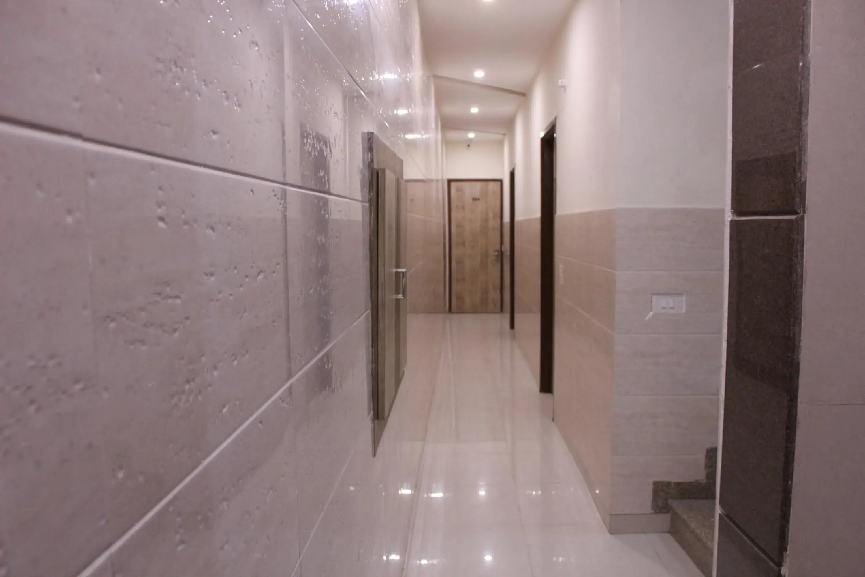 Property building in Shree Krishna Hotels Property building in Shree Krishna Hotels