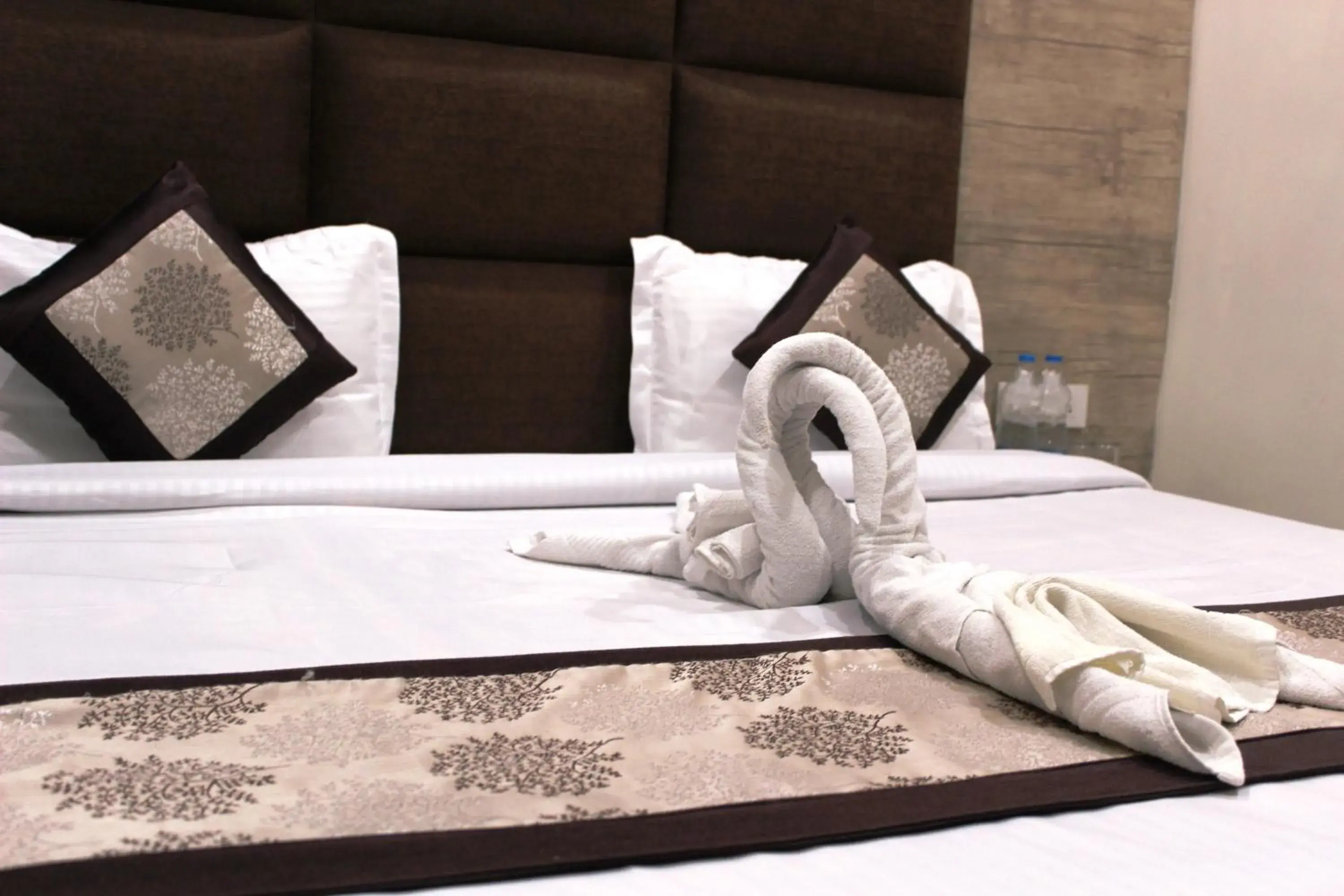 Bedroom, Bed in Shree Krishna Hotels Bedroom, Bed in Shree Krishna Hotels