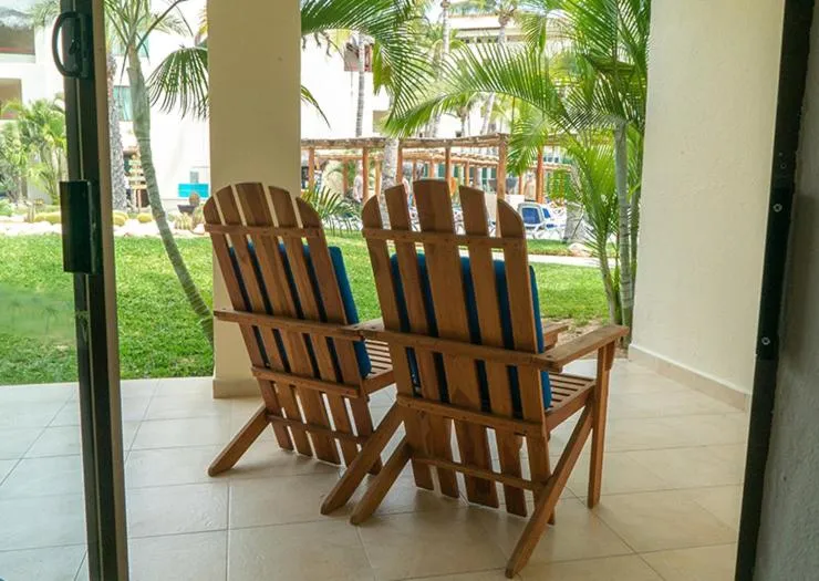 Garden in Grand Decameron Los Cabos, A Trademark All-Inclusive Resort