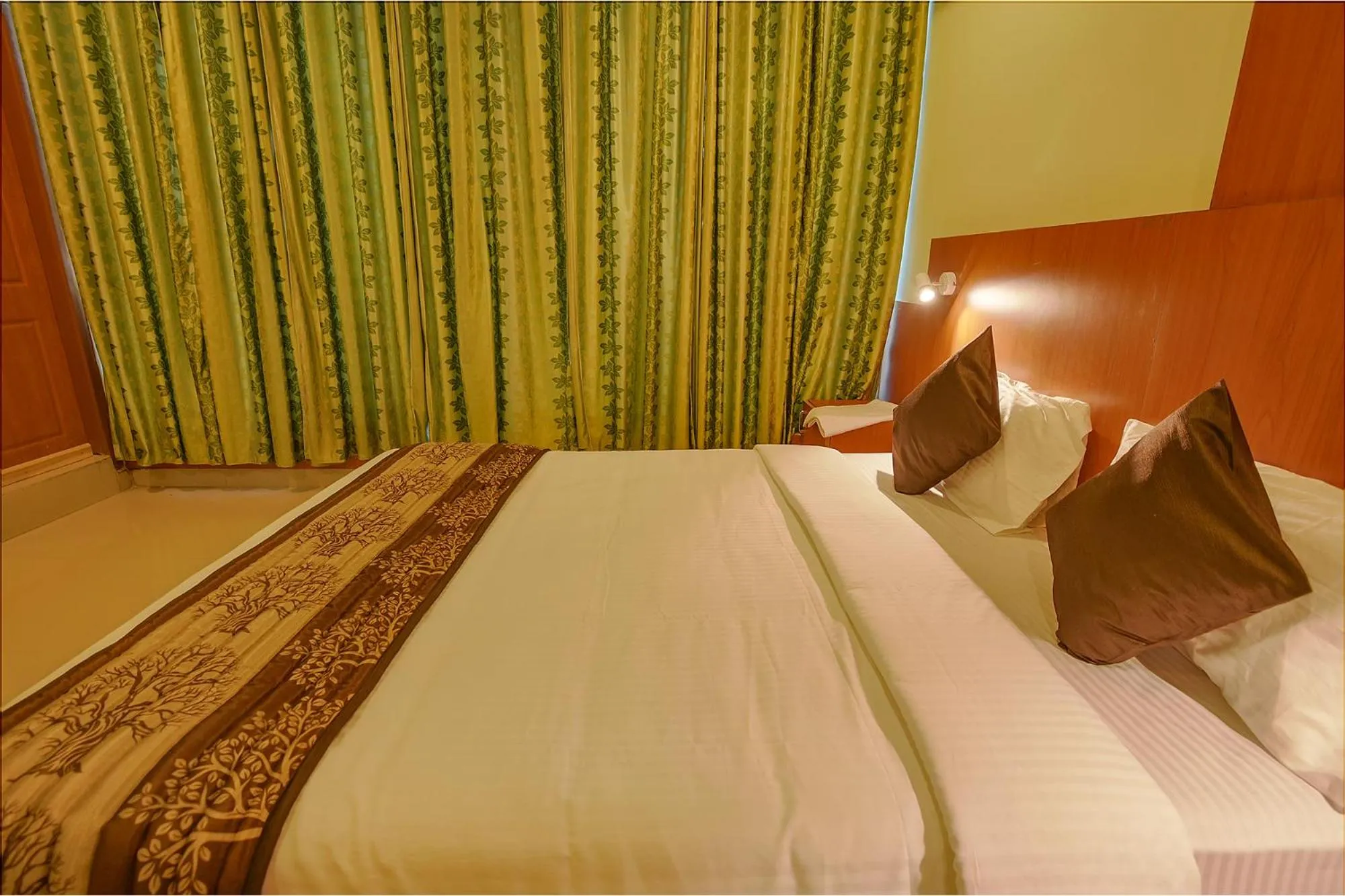 Bedroom, Bed in FabHotel The BTM Palace - BTM Layout